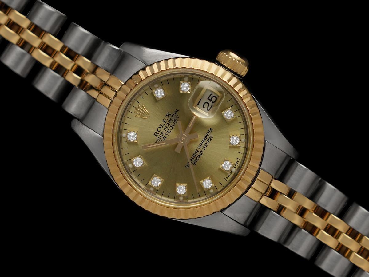 NAMED ONE OF WATCHPRO MAGAZINE’S “HOT 100” - THE TOP 100 INFLUENCERS OF THE U.S. WATCH INDUSTRY. HOW CAN WE SERVE YOU? 

We’re new to offering our carefully curated collection on 1stDibs, but we have sold over 10,000 fine watches and exceptionally
