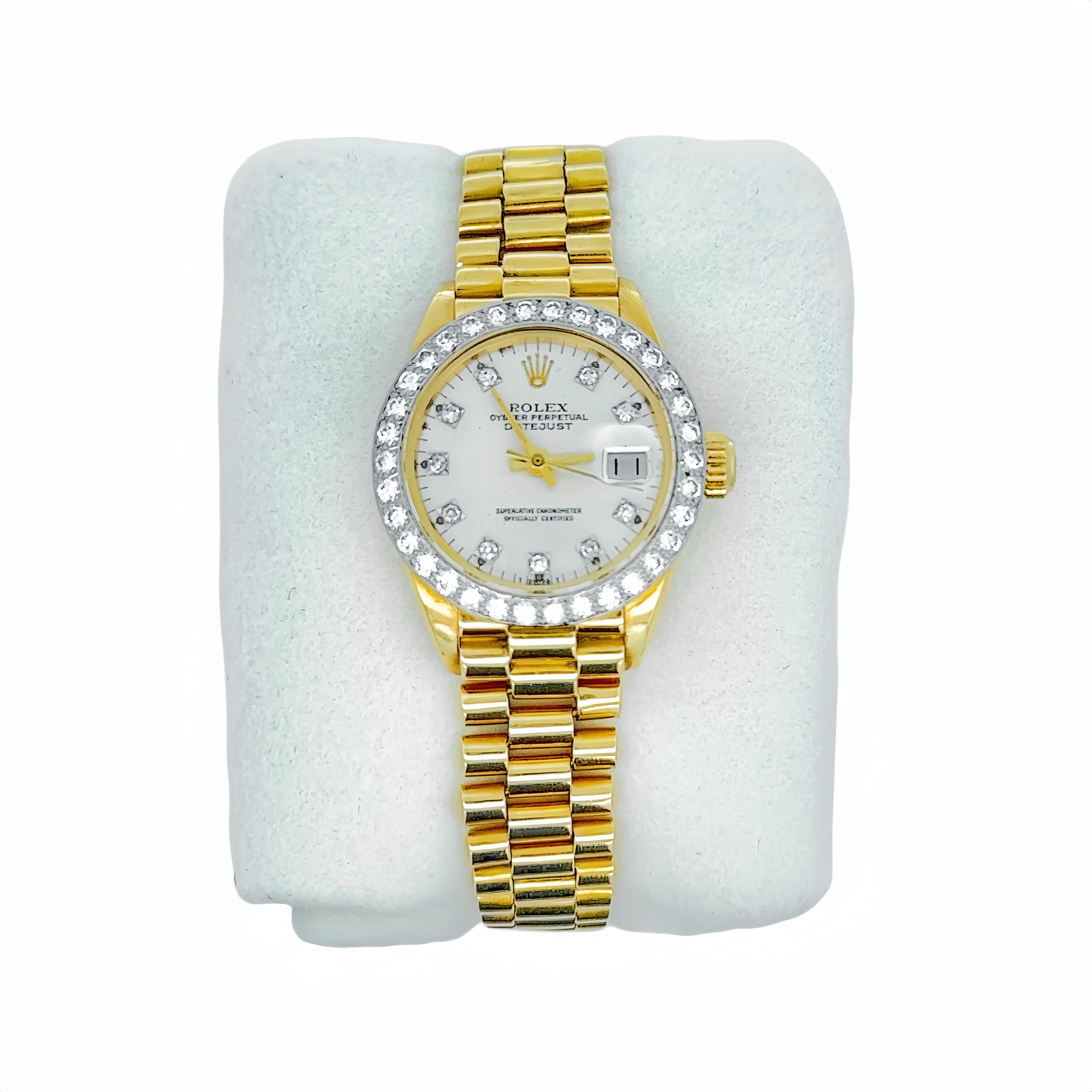 Round Cut Rolex Ladies Watch 26mm Datejust Yellow Gold Diamond Dial Diamond Bezel 6917 For Sale