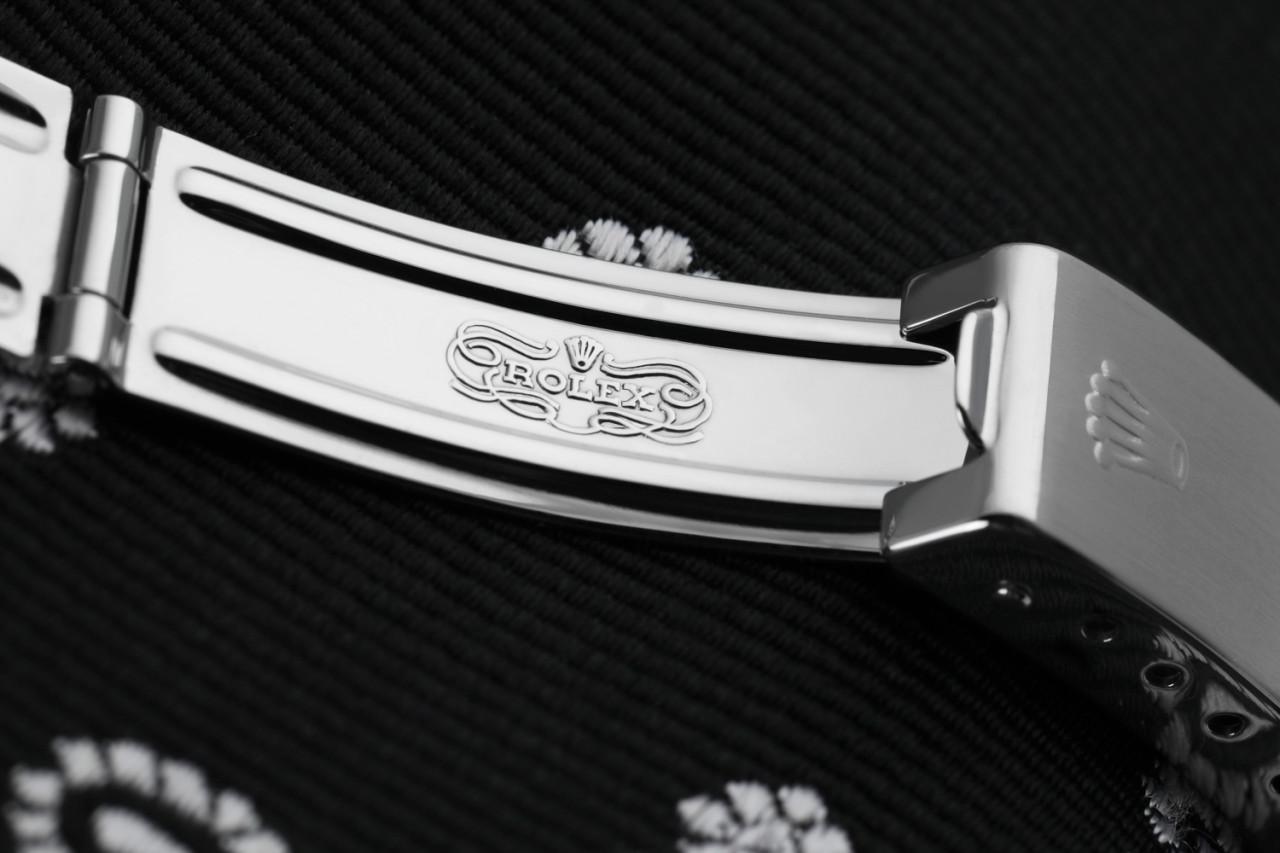 Taille ronde Rolex Montre Datejust en acier inoxydable avec cordon noir et diamants, pour femmes en vente
