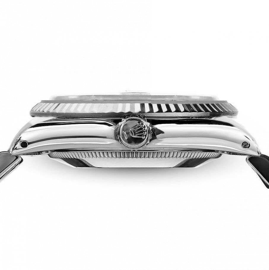 Rolex Montre Datejust en acier inoxydable avec cadran à corde bleu glace et diamants, pour femmes en vente 1