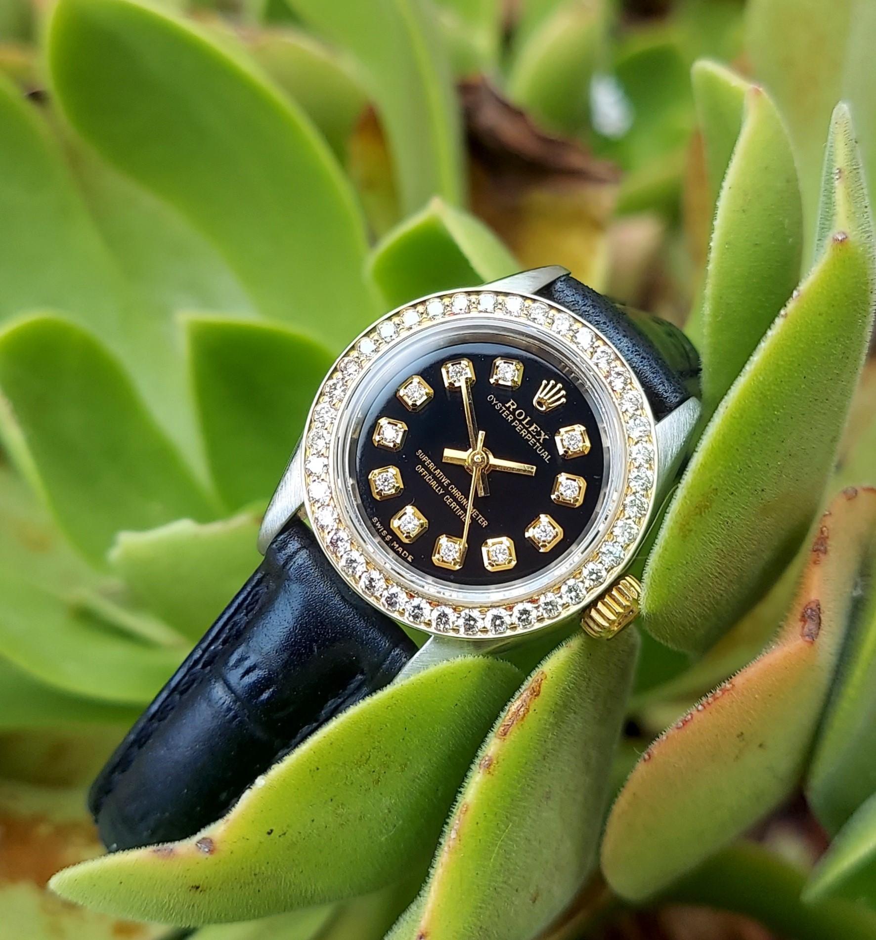 Rolex Damen 26 mm Oyster perpetual 6724 Schwarzer Diamant auf Leder  (Rundschliff) im Angebot