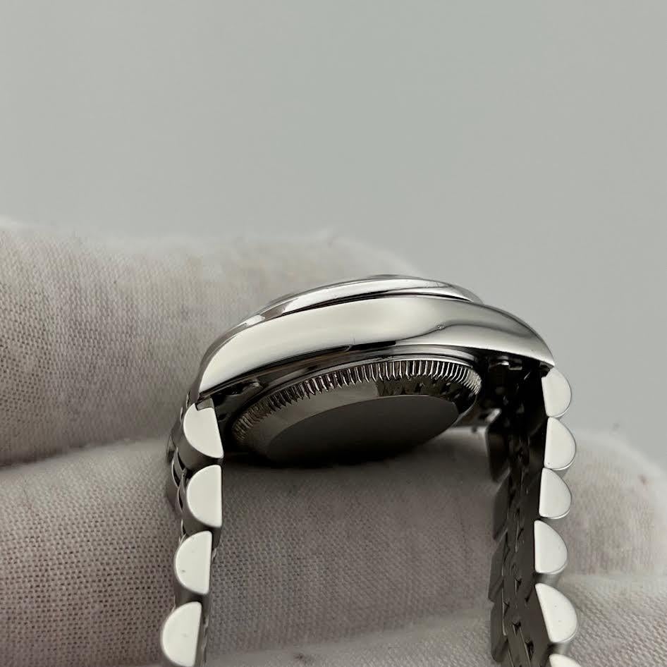 Rolex Donna Date 69240 26mm Quadrante nero con diamanti Lunetta con diamanti Acciaio inossidabile in vendita 5