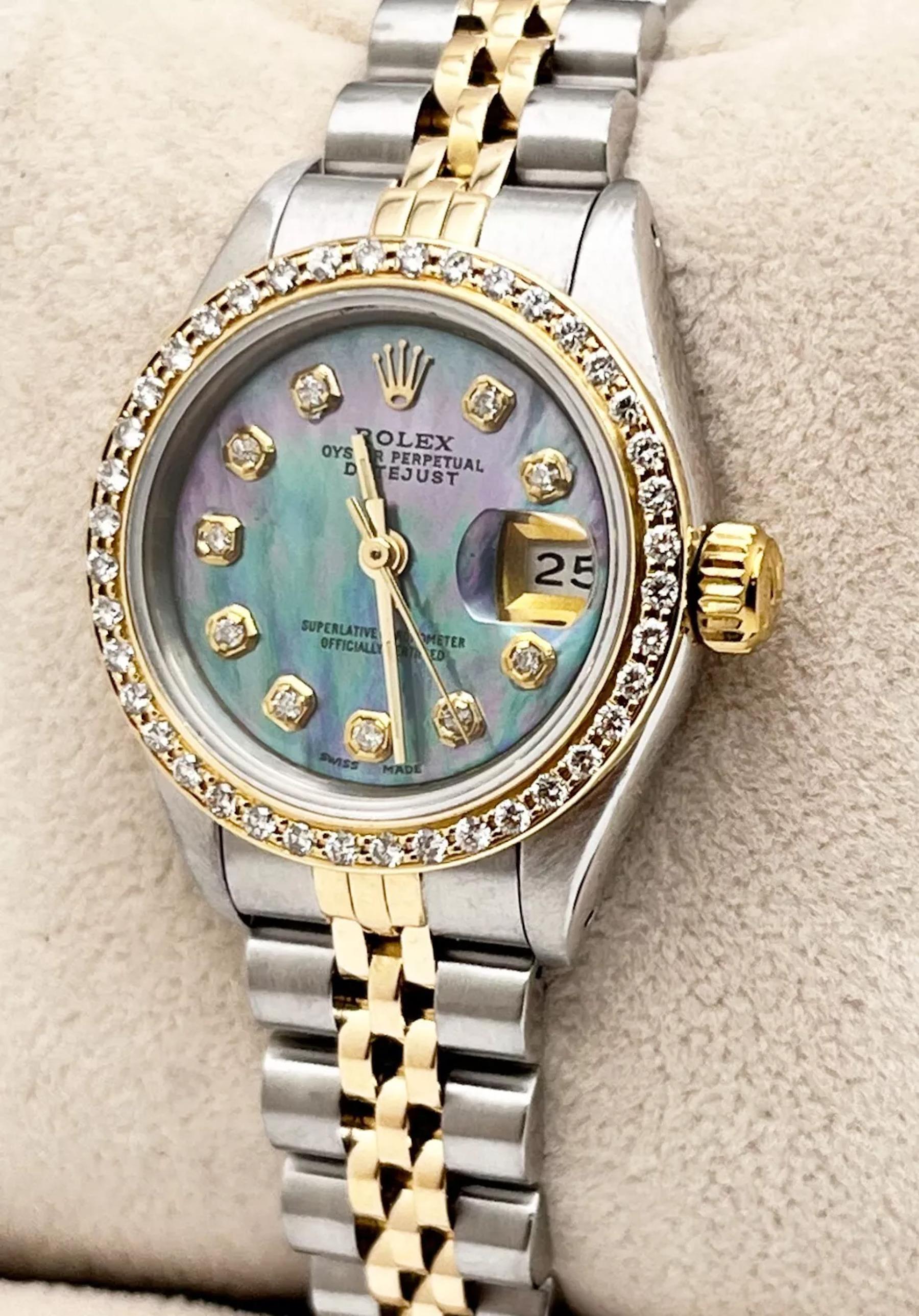 Rolex Ladies Datejust 69173 Bisel Diamante MOP Esfera Diamante 18K Oro Amarillo Acero en Excelente Estado en San Diego, CA