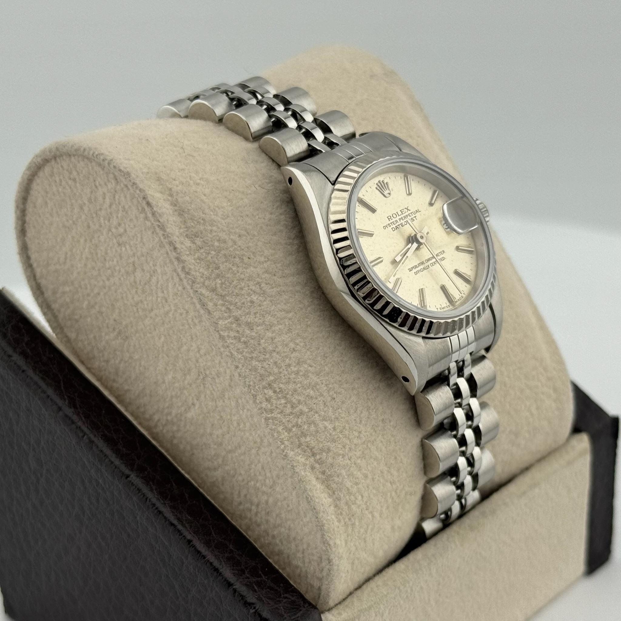 Rolex Ladies Datejust 69174 26mm Esfera Plateada Acero 18K Oro Blanco Caja Papeles en venta 3
