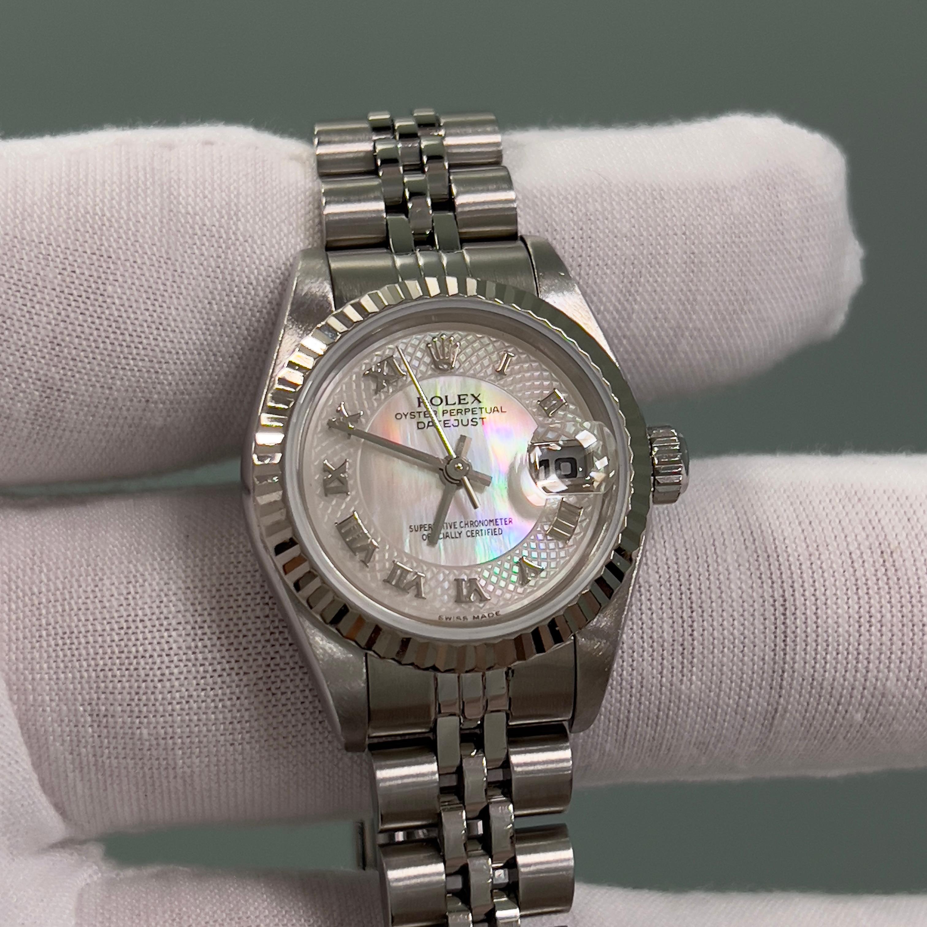 Rolex Ladies Datejust 79174 MOP Deco Roman Dial Steel Box Papers en vente 5