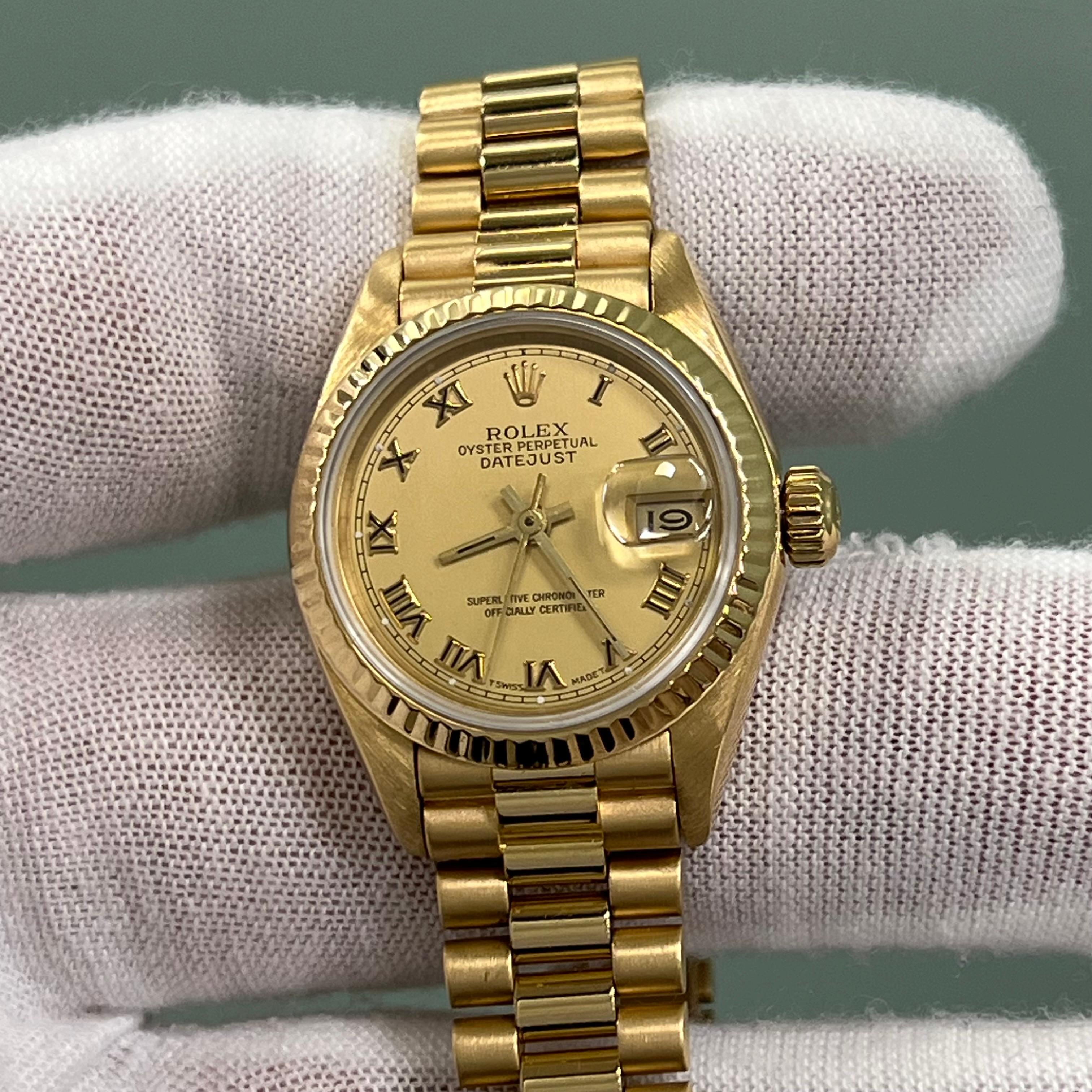 Rolex Ladies Datejust President 69178 Champagne Dial 18K Yellow Gold Box Paper In Excellent Condition In San Diego, CA