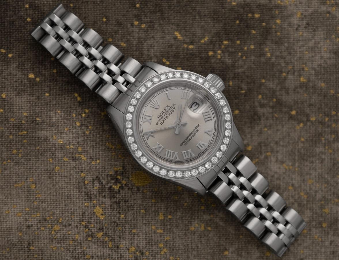 Rolex Ladies Datejust Watch with Full Servicing - Stainless Steel & Diamonds For Sale 5