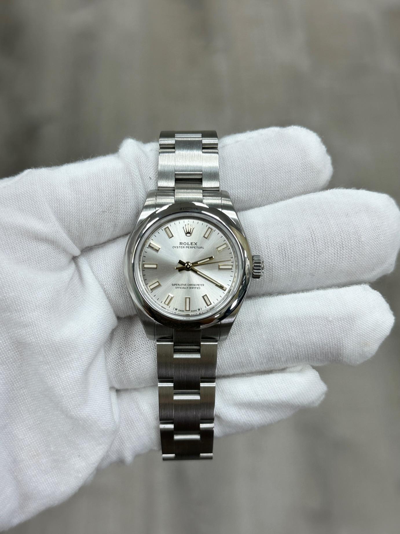 Rolex Ladies Oyster Perpetual 276200 28mm Esfera plateada Caja de acero Papel adhesivo en venta 5