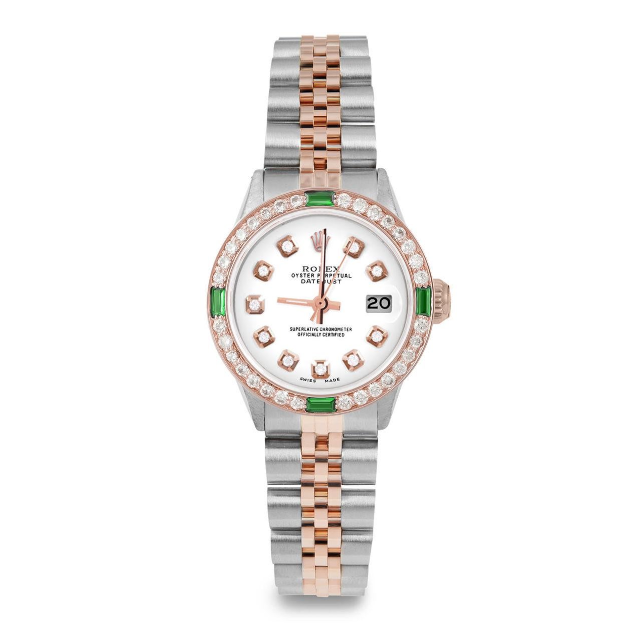 Perle Rolex Montre Datejust pour femmes avec cadran blanc et lunette en or rose avec diamants et émeraudes en vente
