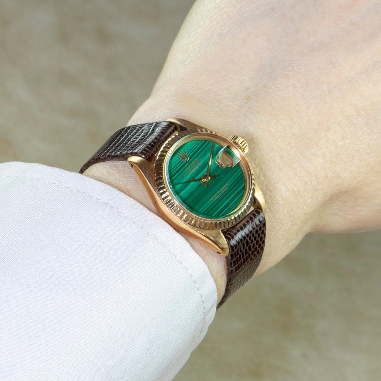 Rolex Ladies Yellow Gold Malachite Dial Datejust Automatic Wristwatch, 1980s In Good Condition For Sale In New York, NY
