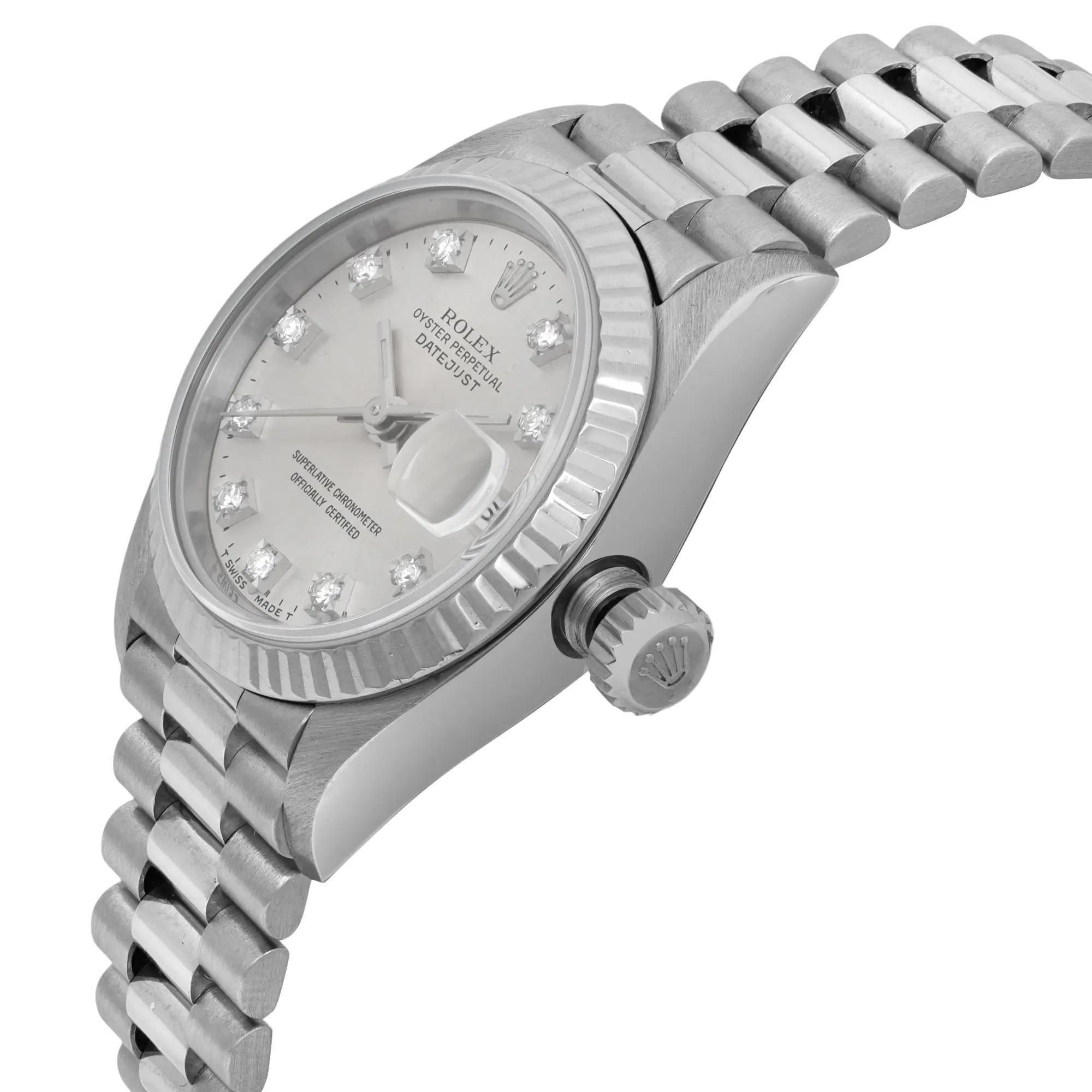 Rolex Lady-Datejust 18K White Gold Silver Diamond Dial Ladies Watch 69179 In condizioni buone in vendita a New York, NY