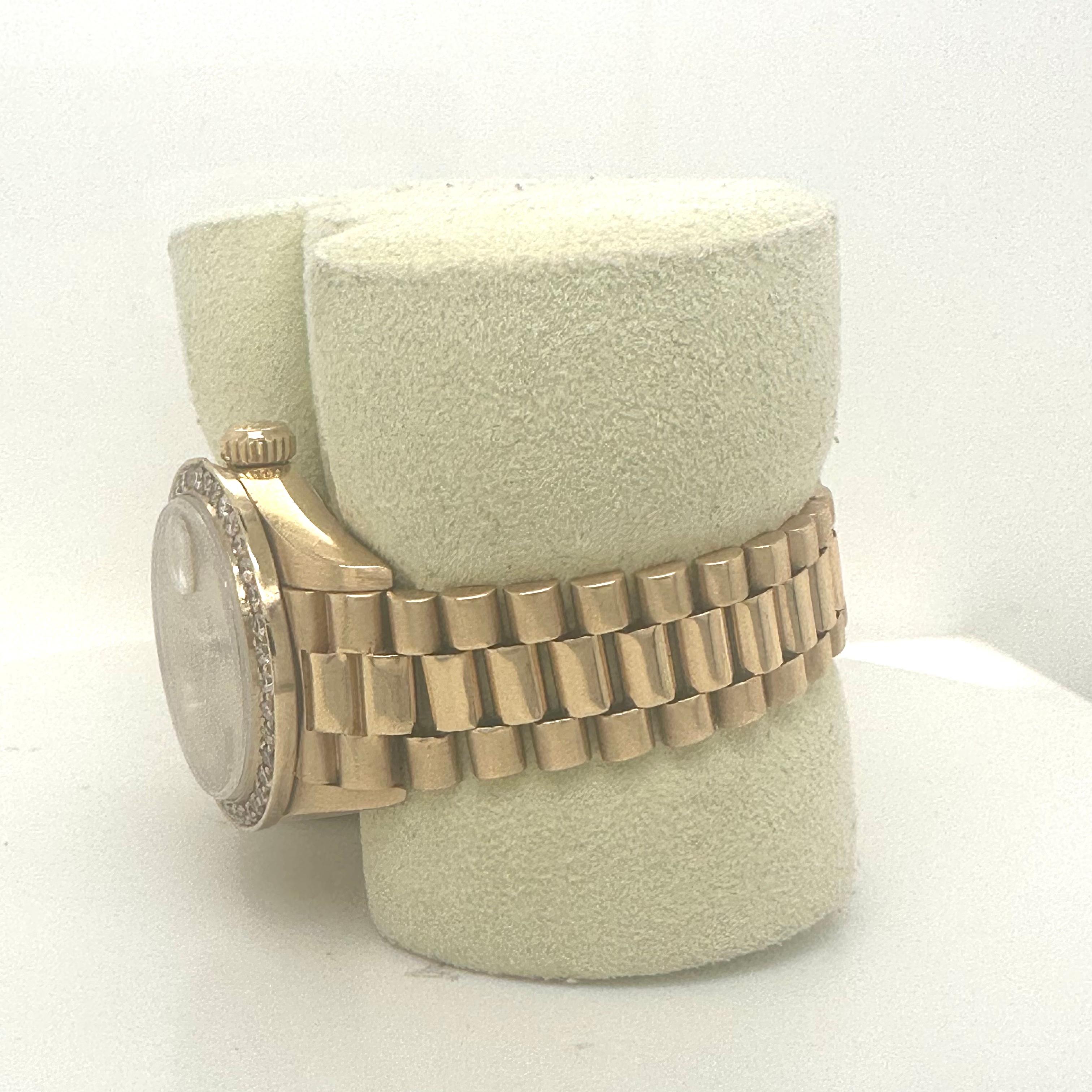 Round Cut Rolex Lady-Datejust 18k Yellow Gold President Band Diamond Bezel Ref. 6917