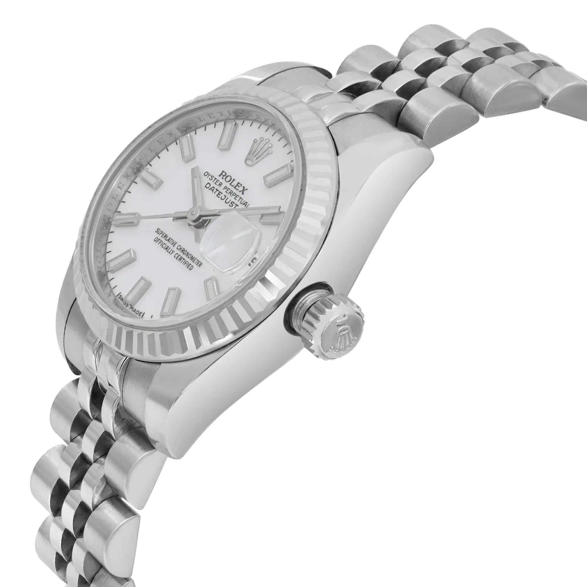 Rolex Montre Datejust 26 pour femme en or blanc 18 carats avec cadran en acier et argent 179174 B&P Excellent état - En vente à New York, NY