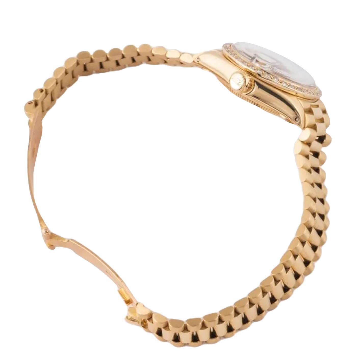 Rolex Lady-Datejust 26mm Champagne Dial 18K Yellow Gold Diamond Bezel Watch 6916 In Good Condition For Sale In Aventura, FL