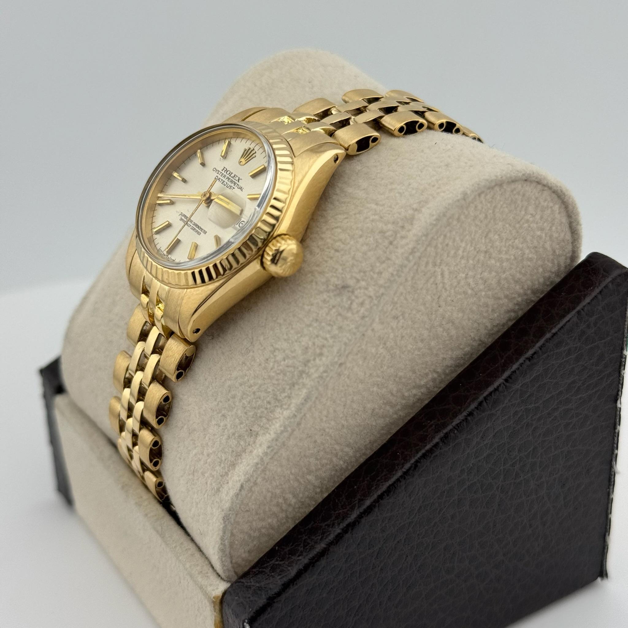 Rolex Lady Datejust 6917 Or jaune 18K Cadran Silver Pour femmes en vente