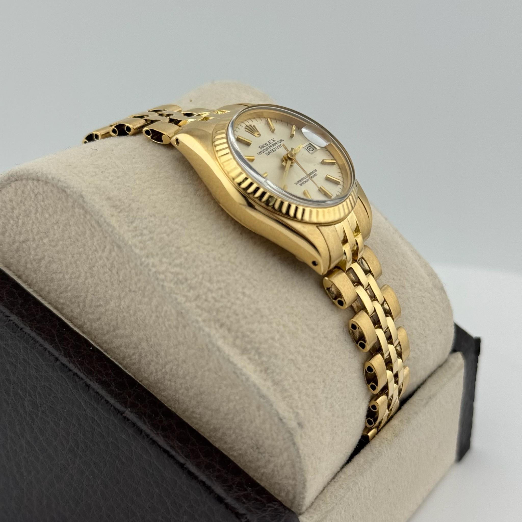 Rolex Lady Datejust 6917 Or jaune 18K Cadran Silver en vente 1