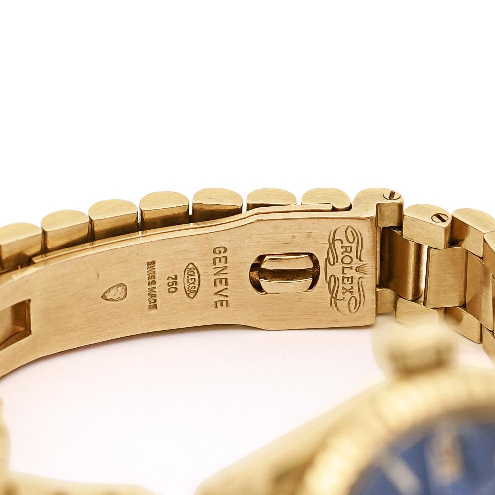 Rolex Montre pour femme DateJust 6917 avec cadran bleu et bracelet président en or 18 carats Pour femmes en vente