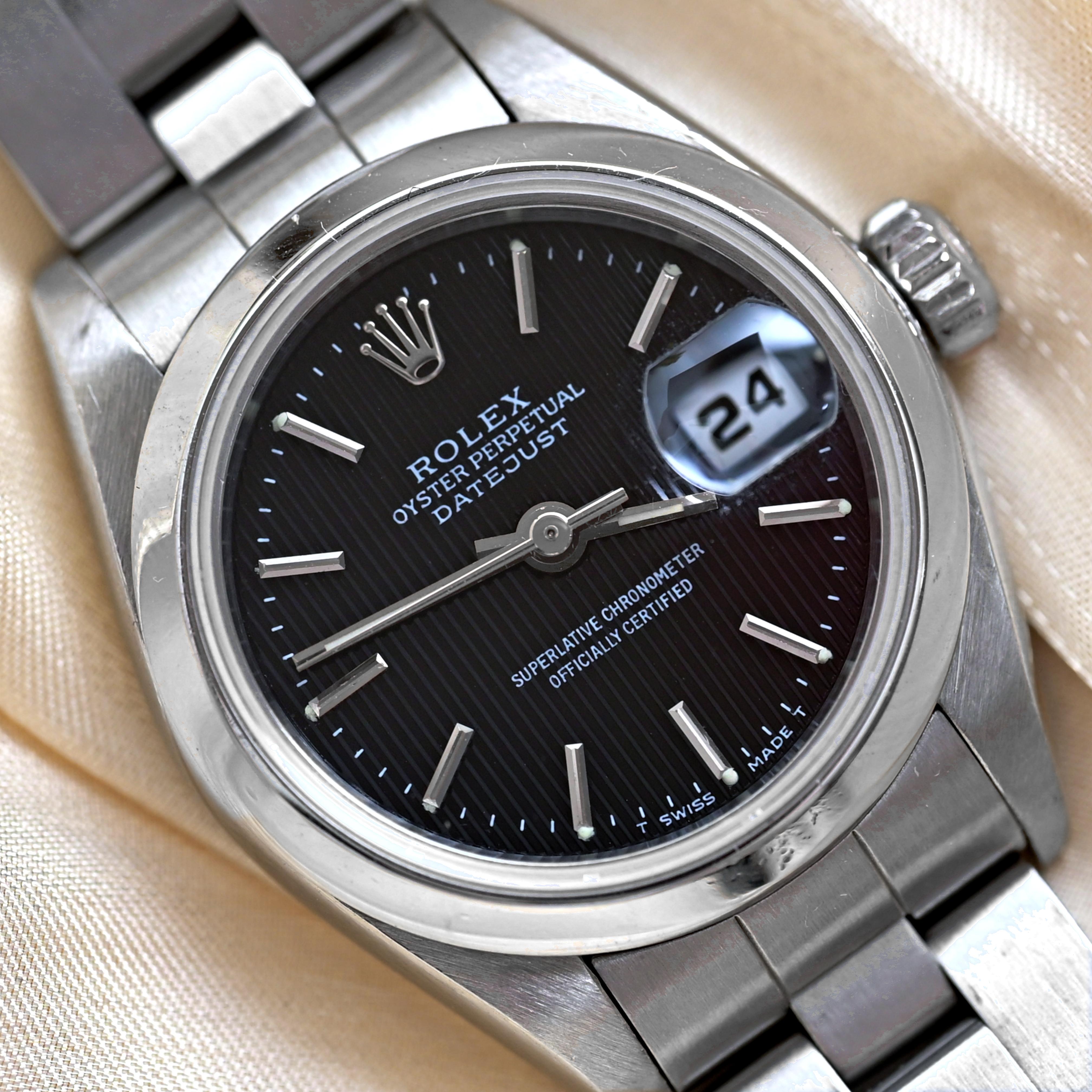 Rolex Lady Datejust Black Stripe Dial 69160 w/Original Paper, 1996 For Sale 4