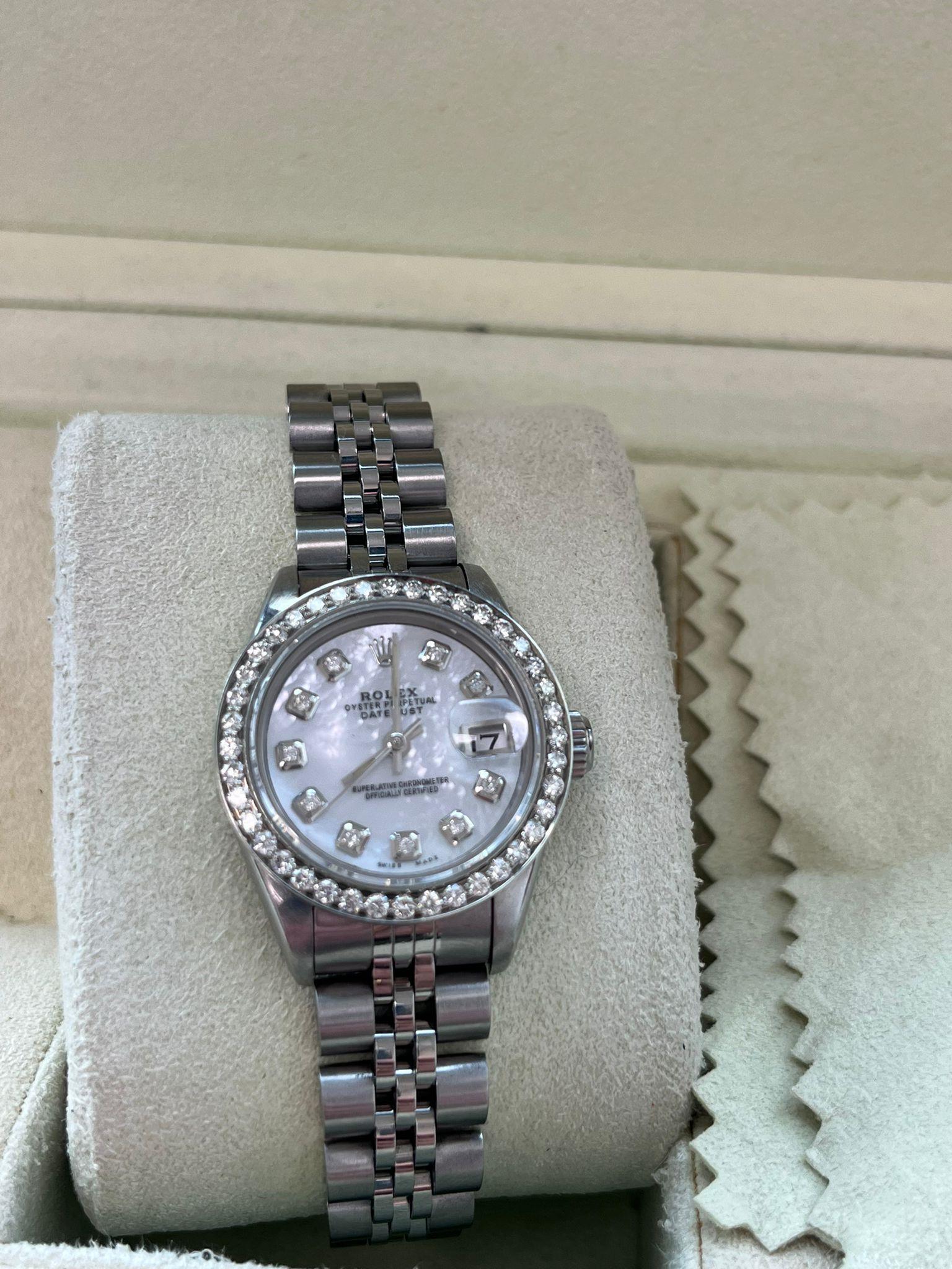 Rolex Lady-Datejust Oyster Perpetual 26mm Steel MOP Diamond Dial & Bezel 69160 In Good Condition For Sale In Aventura, FL