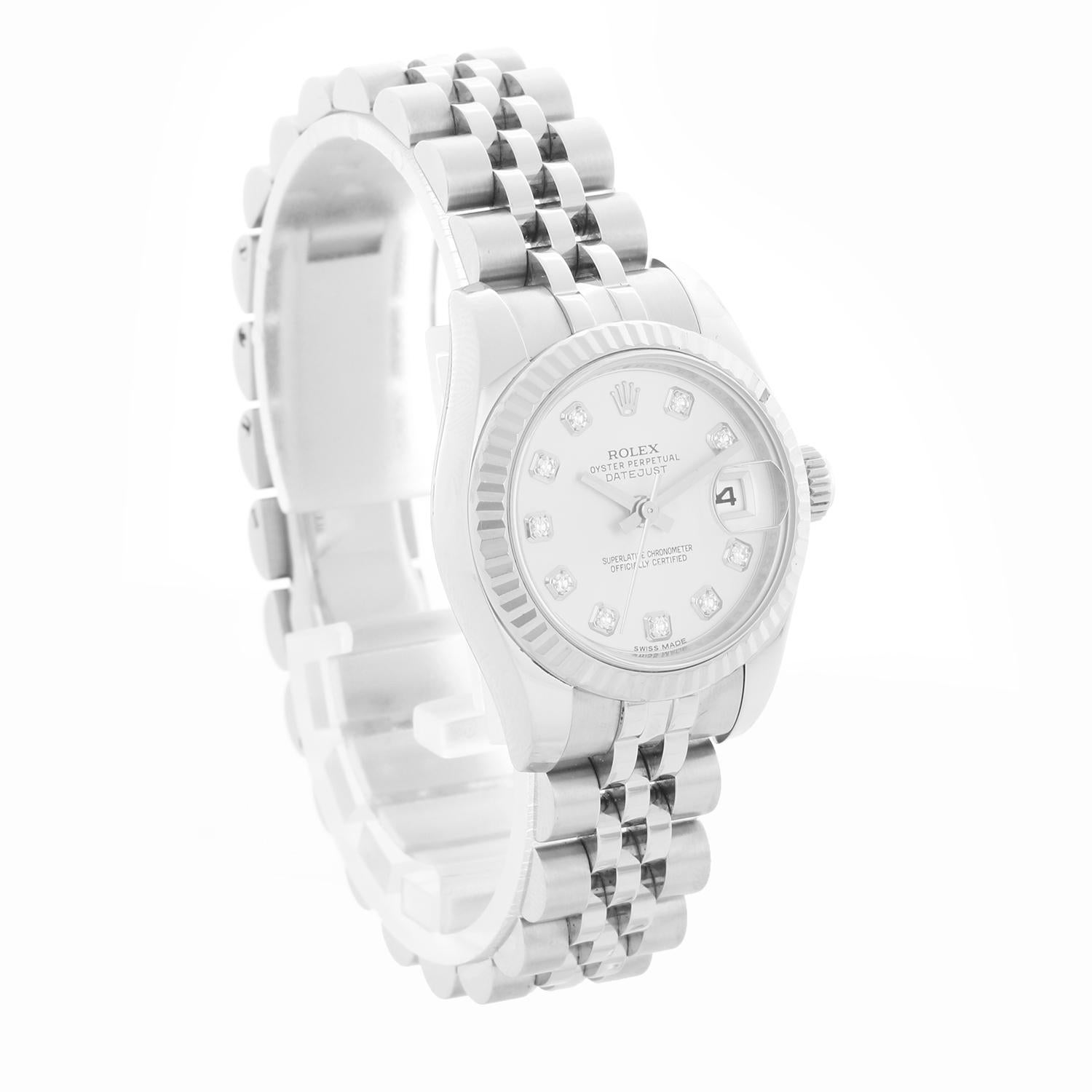 Rolex Montre Datejust en acier inoxydable pour femmes 179174 en vente 1