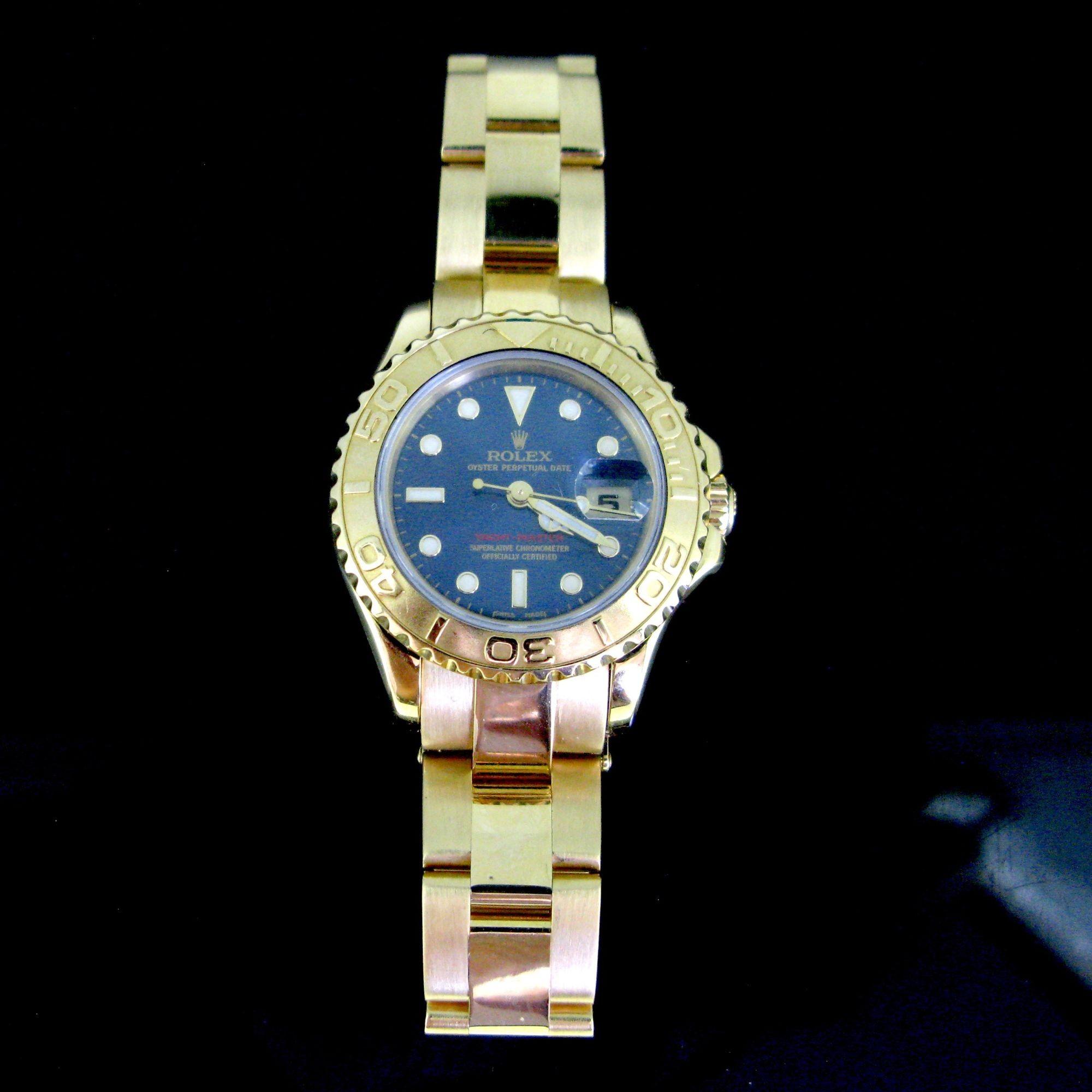 This Rolex Oyster Yachtmaster Lady watch is fully made in 18K yellow gold. It is in excellent condition and works perfectly. It comes with its pouch.
 
Total Weight: 90.9g
 
Metal: 18K yellow gold Condition: Very Good 
 
Movement : Automatic Rolex 
