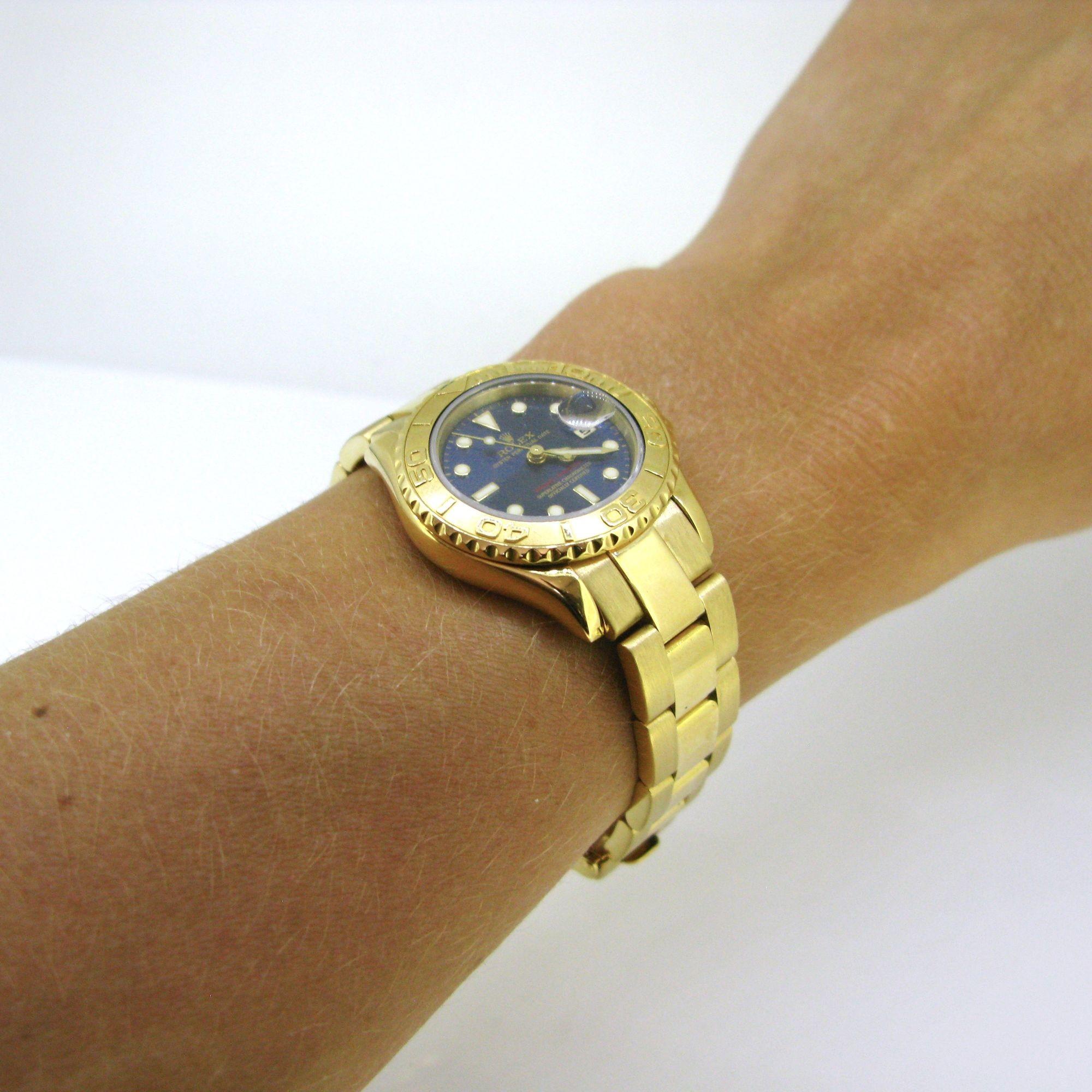 Rolex Lady Yachtmaster 18kt Yellow Gold Blue Dial In Good Condition For Sale In London, GB