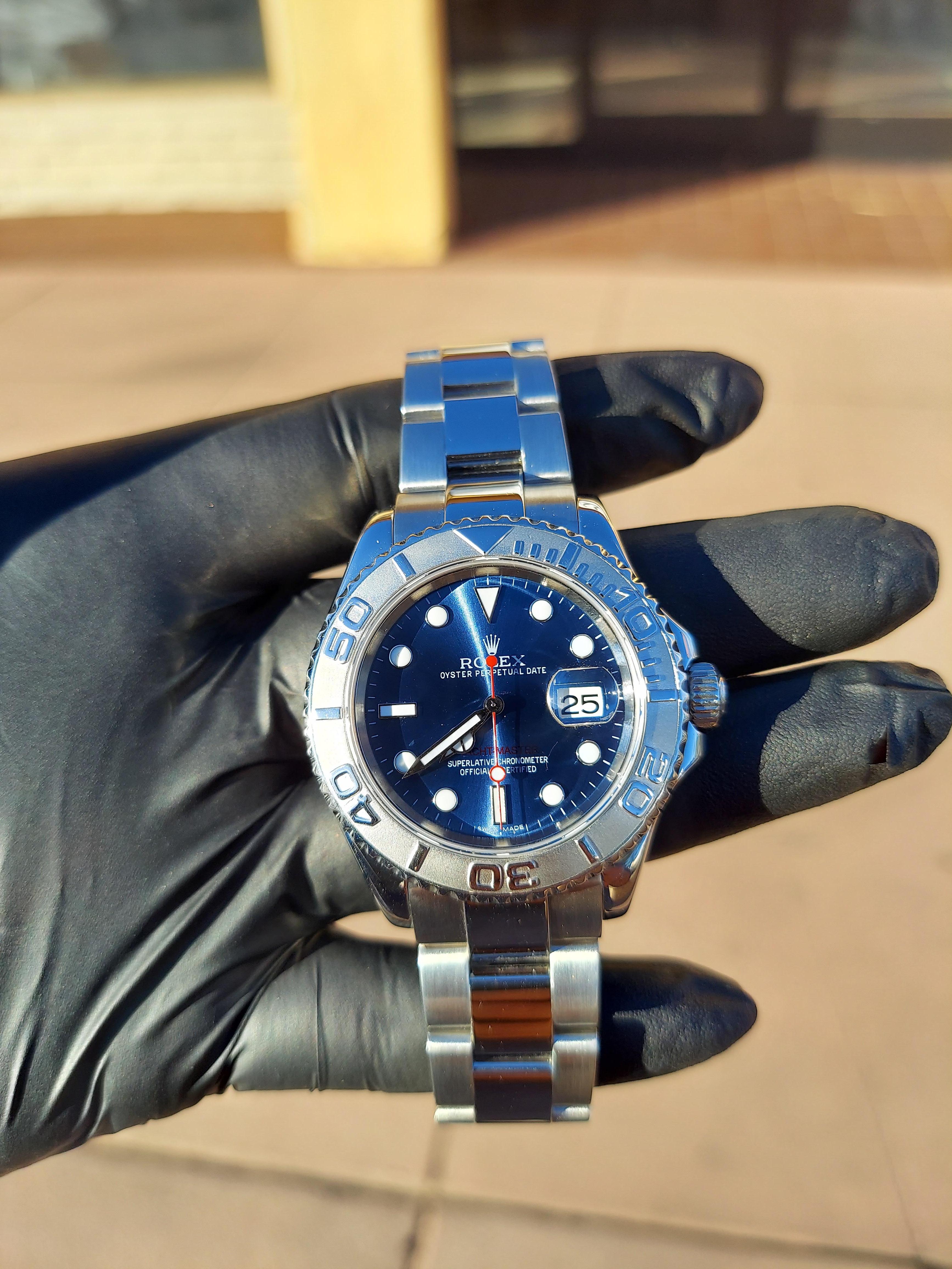 Rolex Mens Yatchmaster 16622 Oyster Blue In Good Condition For Sale In San Fernando, CA