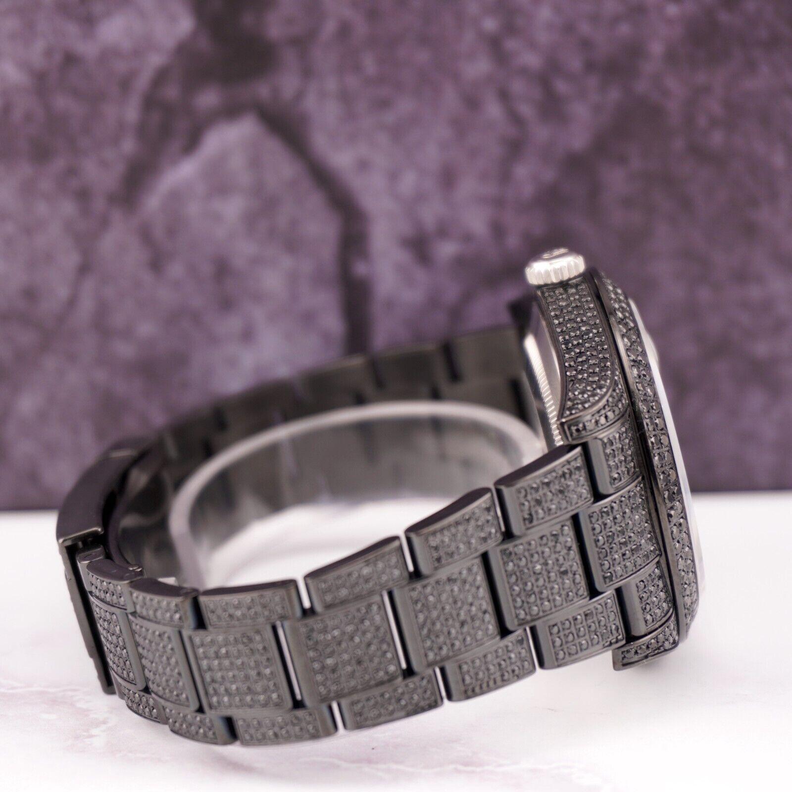 Montre Rolex Datejust 41mm personnalisée avec 10.00 carats de diamants véritables ! L'ensemble de la montre est d'origine, seuls la lunette et le cadran en diamants ont été ajoutés. L'ensemble du boîtier, du bracelet, de la boucle, de la lunette et