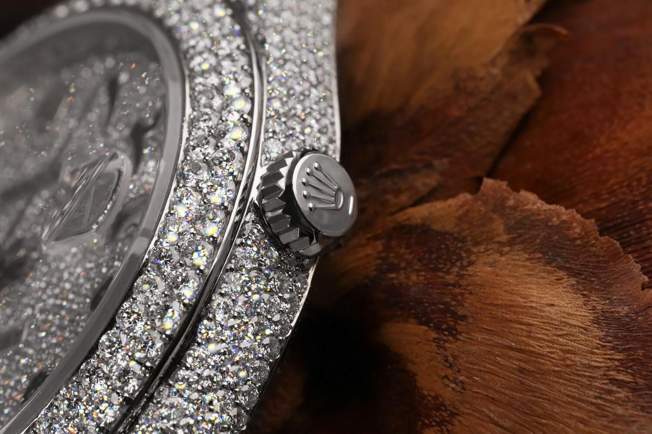 Taille ronde Rolex Montre Datejust II avec cadran en acier inoxydable pavé de diamants, pour hommes, 41 mm 116300 en vente