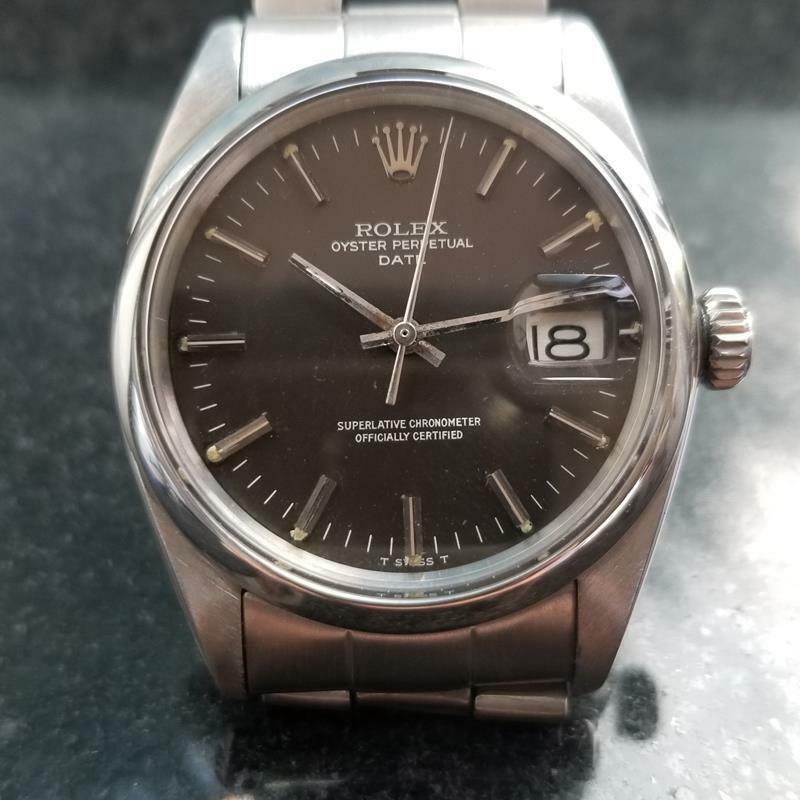 Timeless icon, men's Rolex Oyster Perpetual Date 1501 automatic all-stainless steel, c.1965, all original. Verified authentic by a master watchmaker. Gorgeous Rolex charcoal grey dial, applied silver baton hour markers, date display at the 3