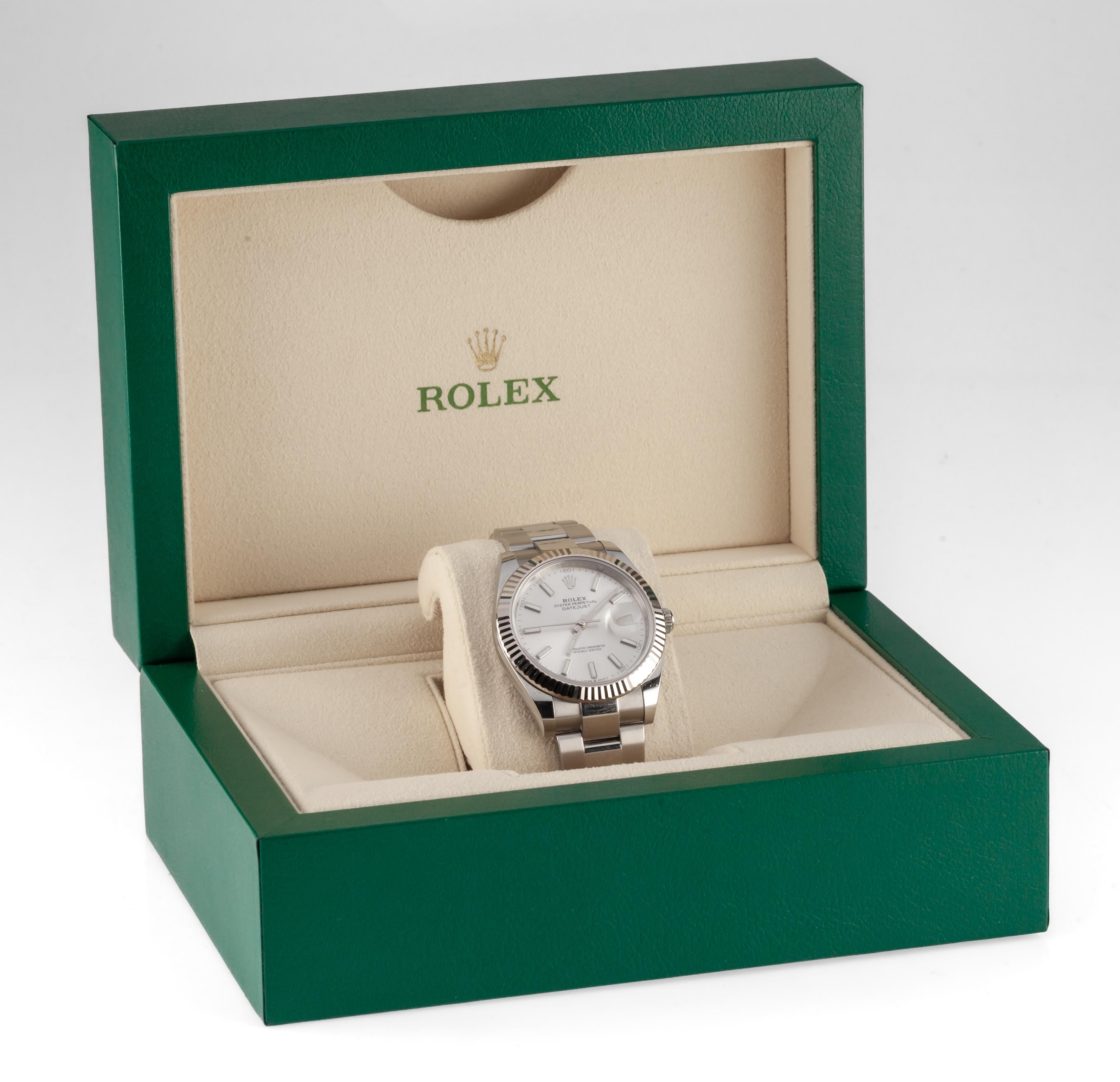 Rolex pour hommes Datejust 41 mm 126334 avec boîte et papiers

Référence #126334
Numéro de série 644A1XXX
Date d'achat : 24 mars 2023

Boîtier en acier inoxydable avec lunette cannelée en or blanc
41 mm de diamètre
Distance entre les pattes = 47