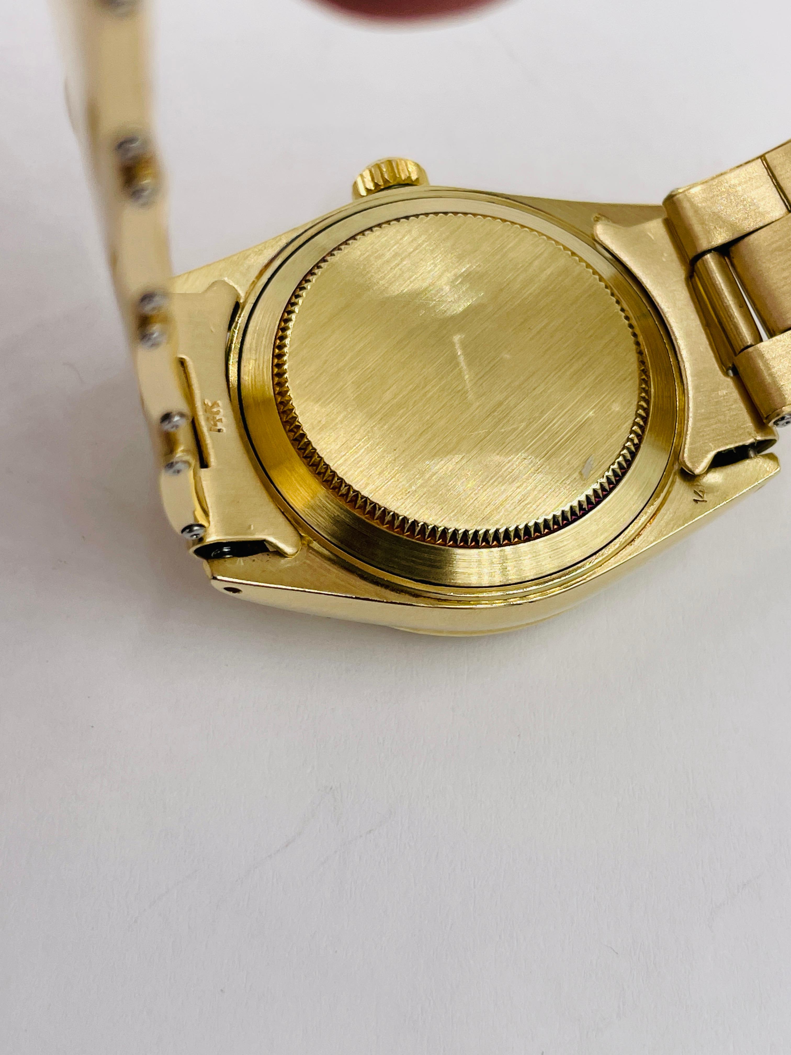Women's or Men's Rolex Mid Size Date Yellow Gold Wristwatch