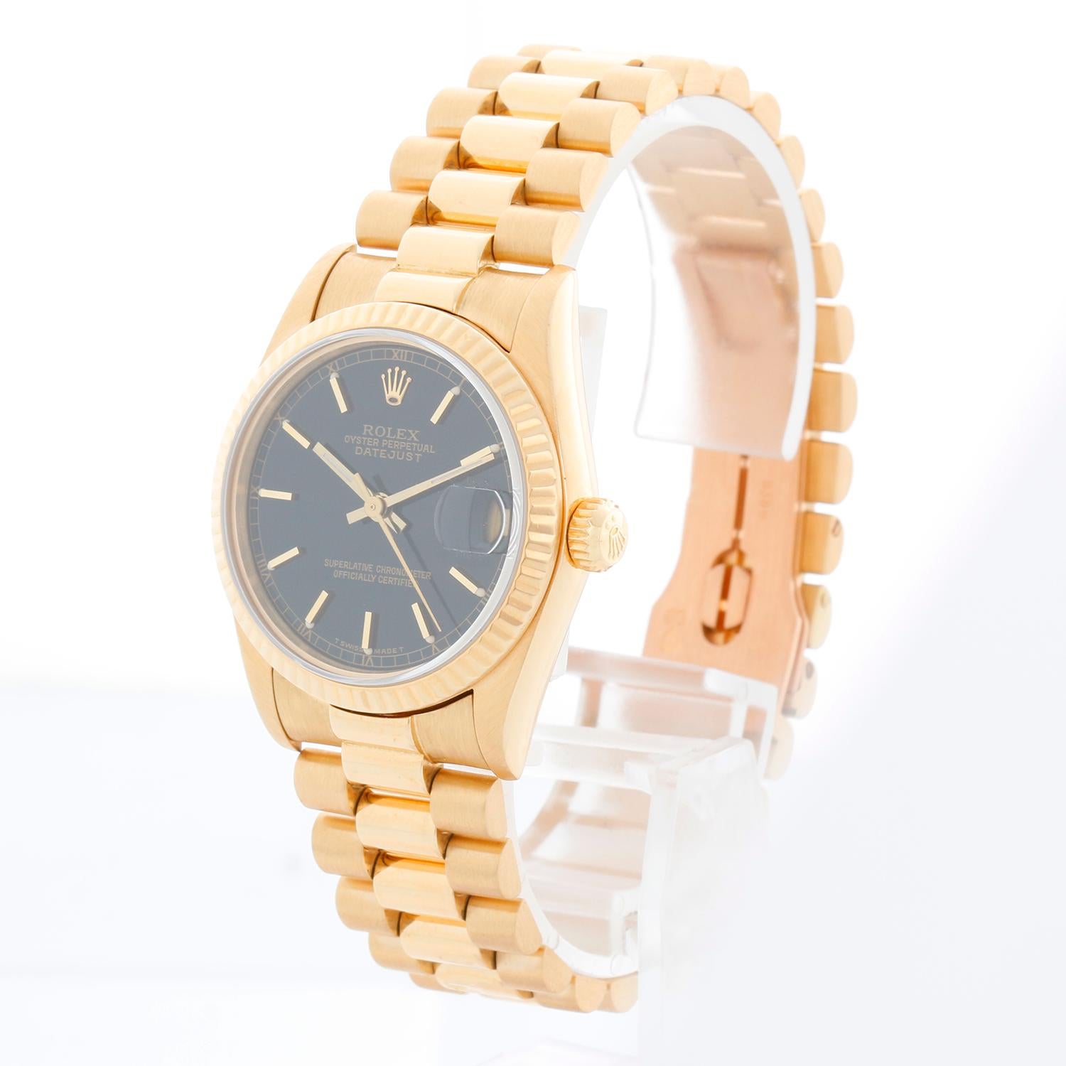 Reloj Rolex Midsize Datejust de oro amarillo de 18 quilates 68278 - De cuerda automática con fecha. Presidente de tamaño medio. Caja de oro amarillo de 18 quilates con bisel estriado (31 mm de diámetro). Esfera de bastones negra. Brazalete President