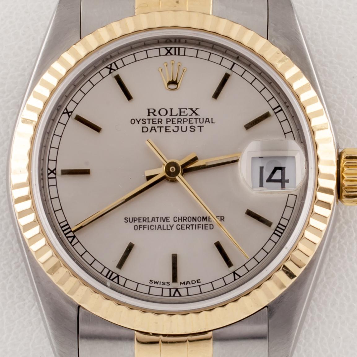 Rolex Midsize Two-Tone SS + 18k Jubilee OPDJ Datejust 78273 Automatic Watch
Model: Oyster Perpetual Datejust
Model #78273
Serial #A9661XX
Movement: 2235 (31 Jewels)
Movement Serial #A0139158
Year: 1999
Stainless Steel Case w/ Fluted 18k Yellow Gold