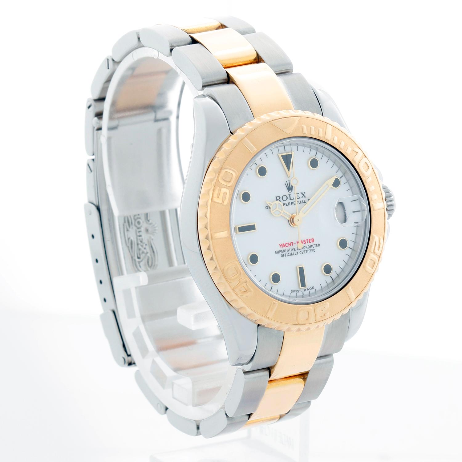 Rolex Midsize Yacht-Master 35mm Stahl & Gold Herren-oder Damenuhr 68623 im Zustand „Hervorragend“ im Angebot in Dallas, TX
