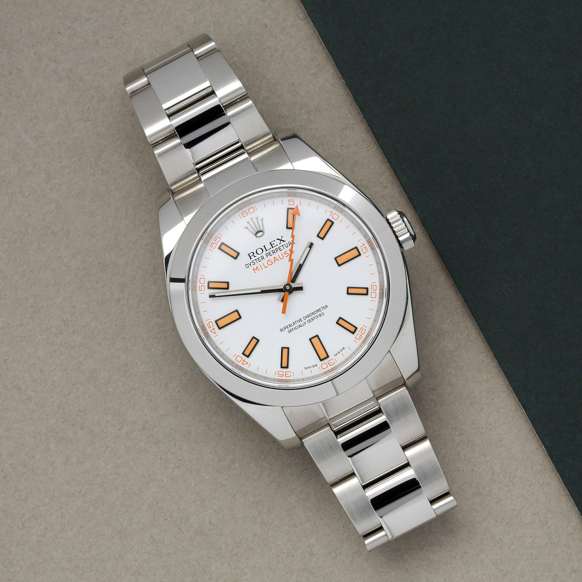 Xupes Reference: W007953
Manufacturer: Rolex
Model: Milgauss
Model Variant: 0
Model Number: 116400
Age: 42685
Gender: Men
Complete With: Rolex Box, Manuals, Card Holder, Swing Tag & Guarantee
Dial: White Baton
Glass: Sapphire Crystal
Case Size:
