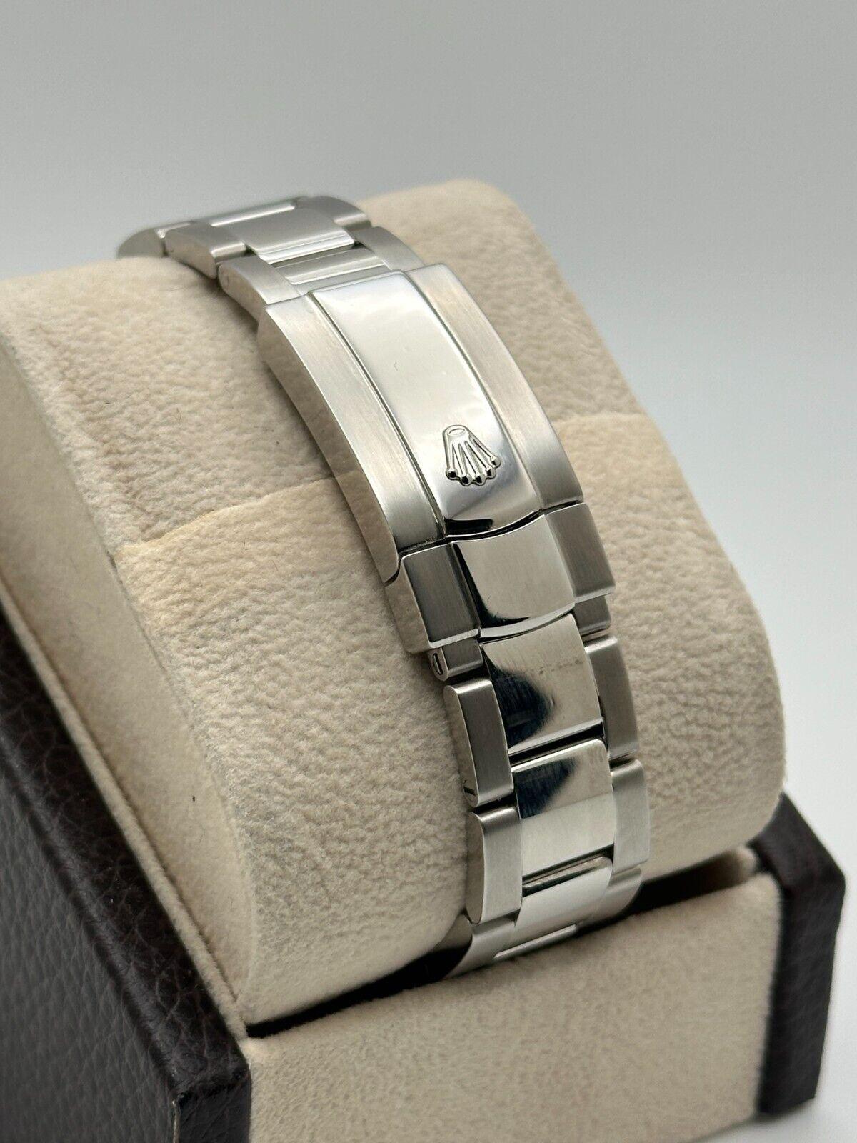 Rolex Milgauss 116400 White Dial Orange Markers Stainless Steel 40mm In Excellent Condition For Sale In San Diego, CA