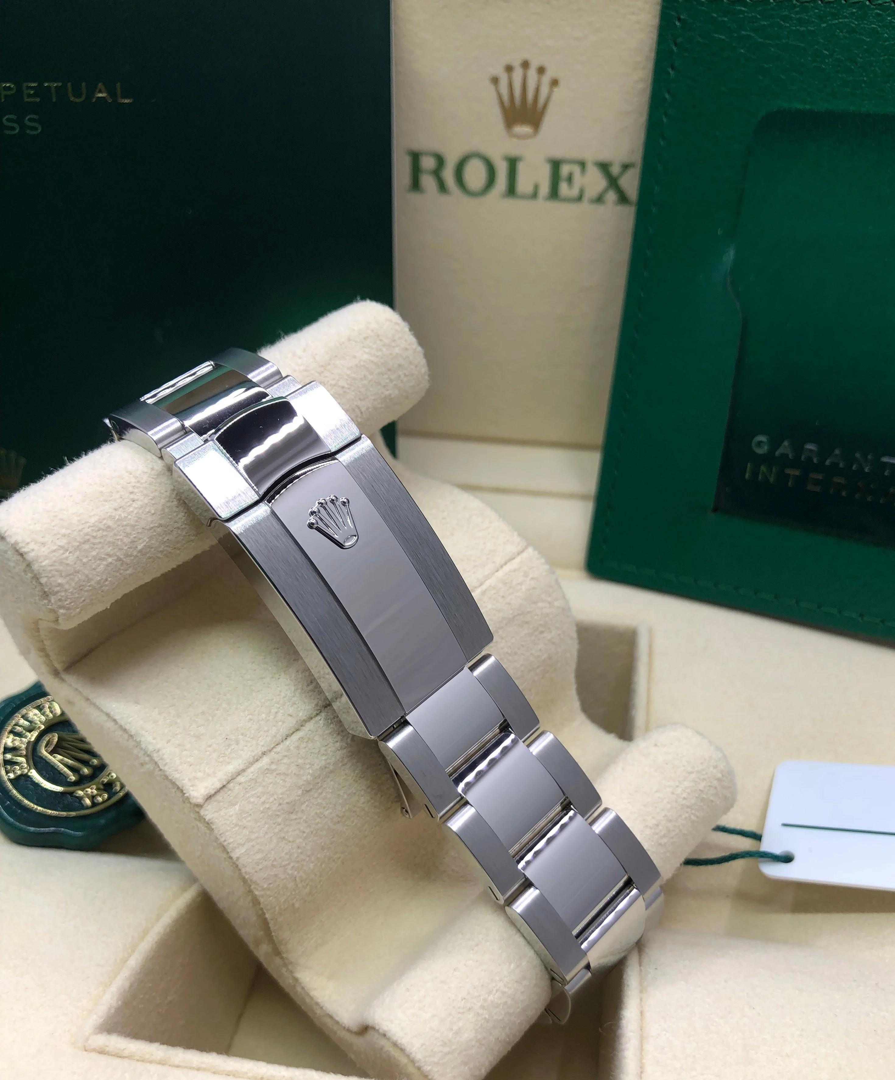 Women's or Men's Rolex Milgauss Stainless Steel Black Dial Green Crystal Mens Watch 116400GV