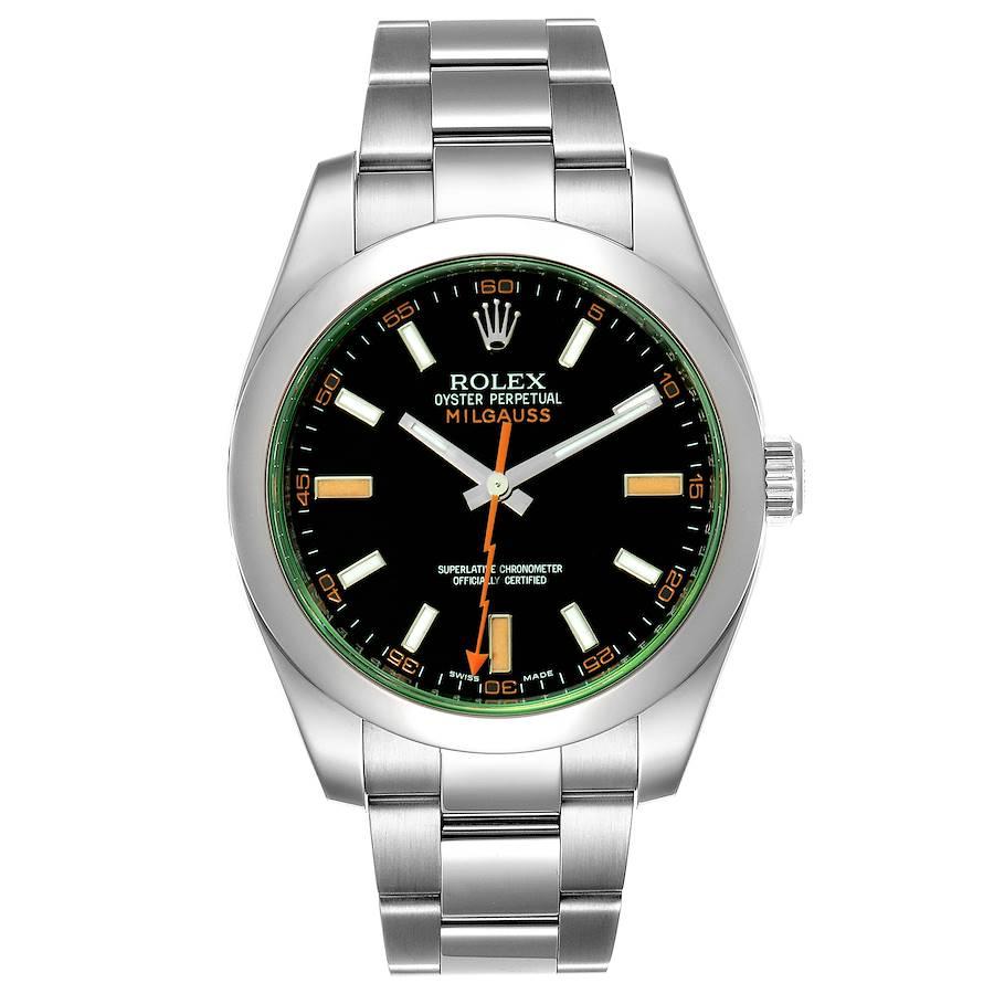 Rolex Milgauss schwarzes Zifferblatt grün Kristall Stahl Herrenuhr 116400V Box Card. Offiziell zertifiziertes Chronometerwerk mit automatischem Aufzug. Gehäuse aus rostfreiem Stahl mit einem Durchmesser von 40::0 mm. Glatte:: gewölbte Lünette aus