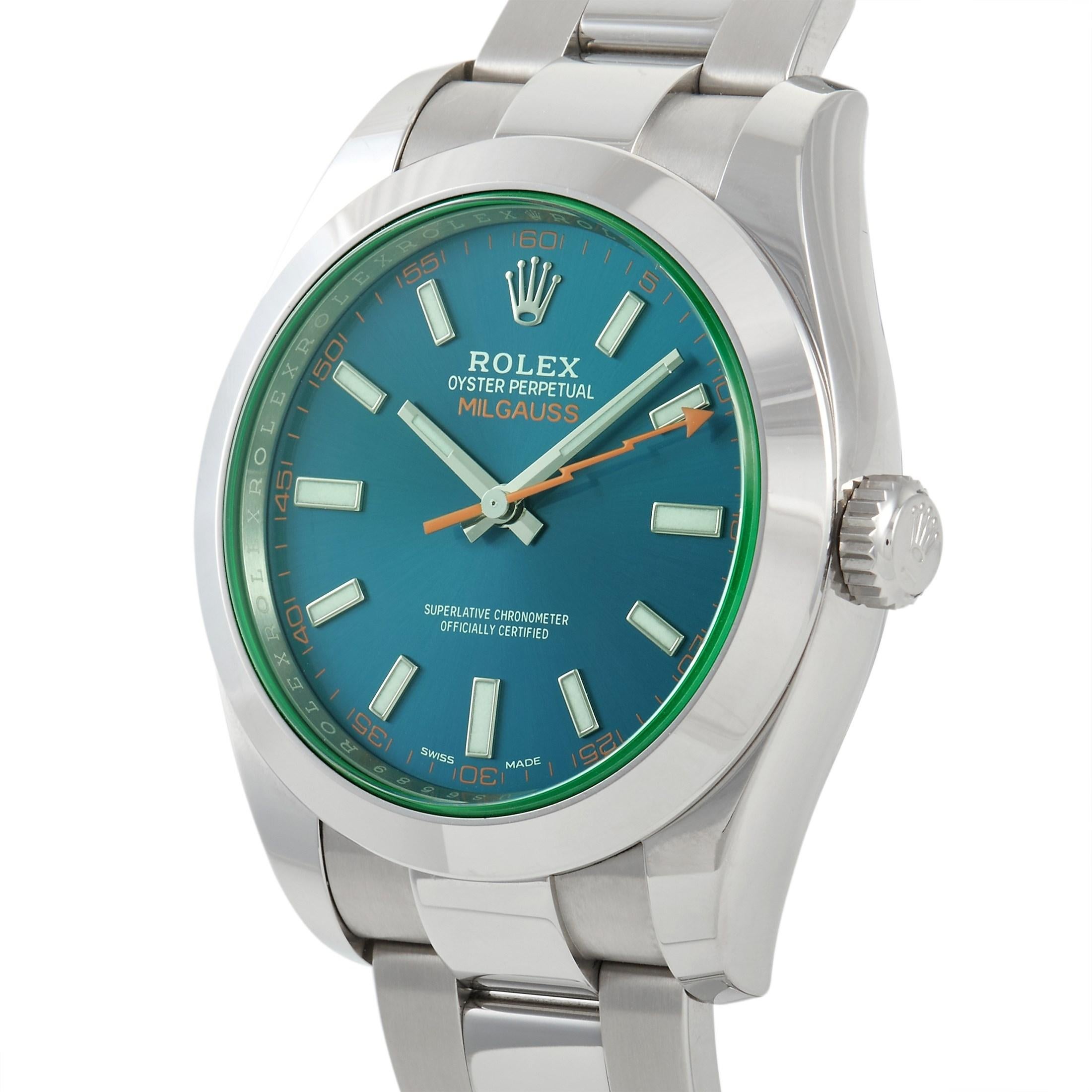 The Rolex oyster perpetual Milgauss watch features a 40mm oystersteel case that features a screw-down twin lock double water proofness crown that is waterproof up to a depth of 100 meters. The striking z-blue dial stands apart with an orange