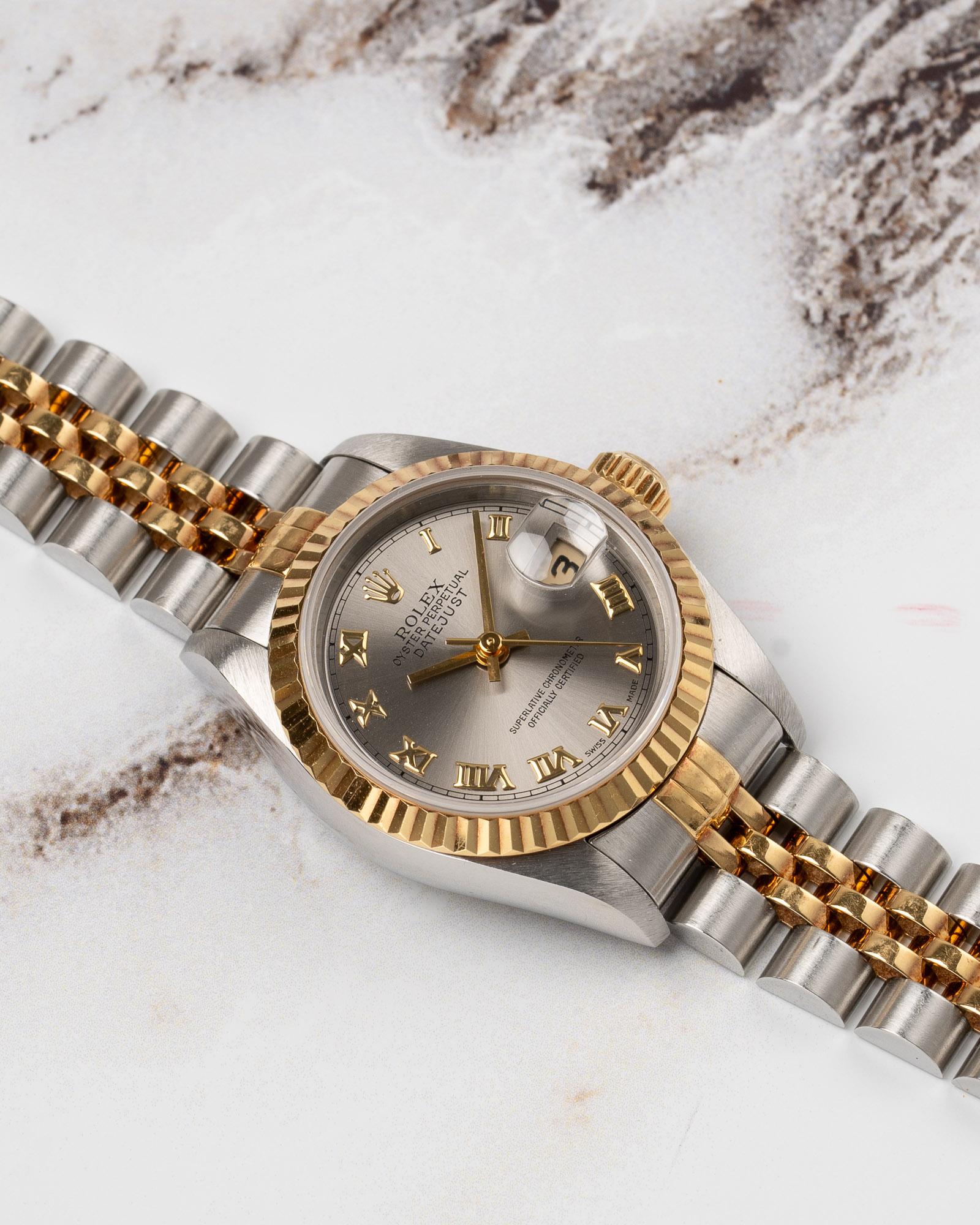 Rolex Mini Datejust 26mm 69173 Grigio Quadrante Romano TT YG/SS 1996 in vendita 3