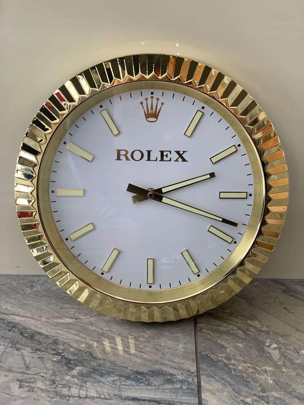 ROLEX Officially Certified Datejust Gold Wall Clock 
Good condition, working.
Free international shipping.