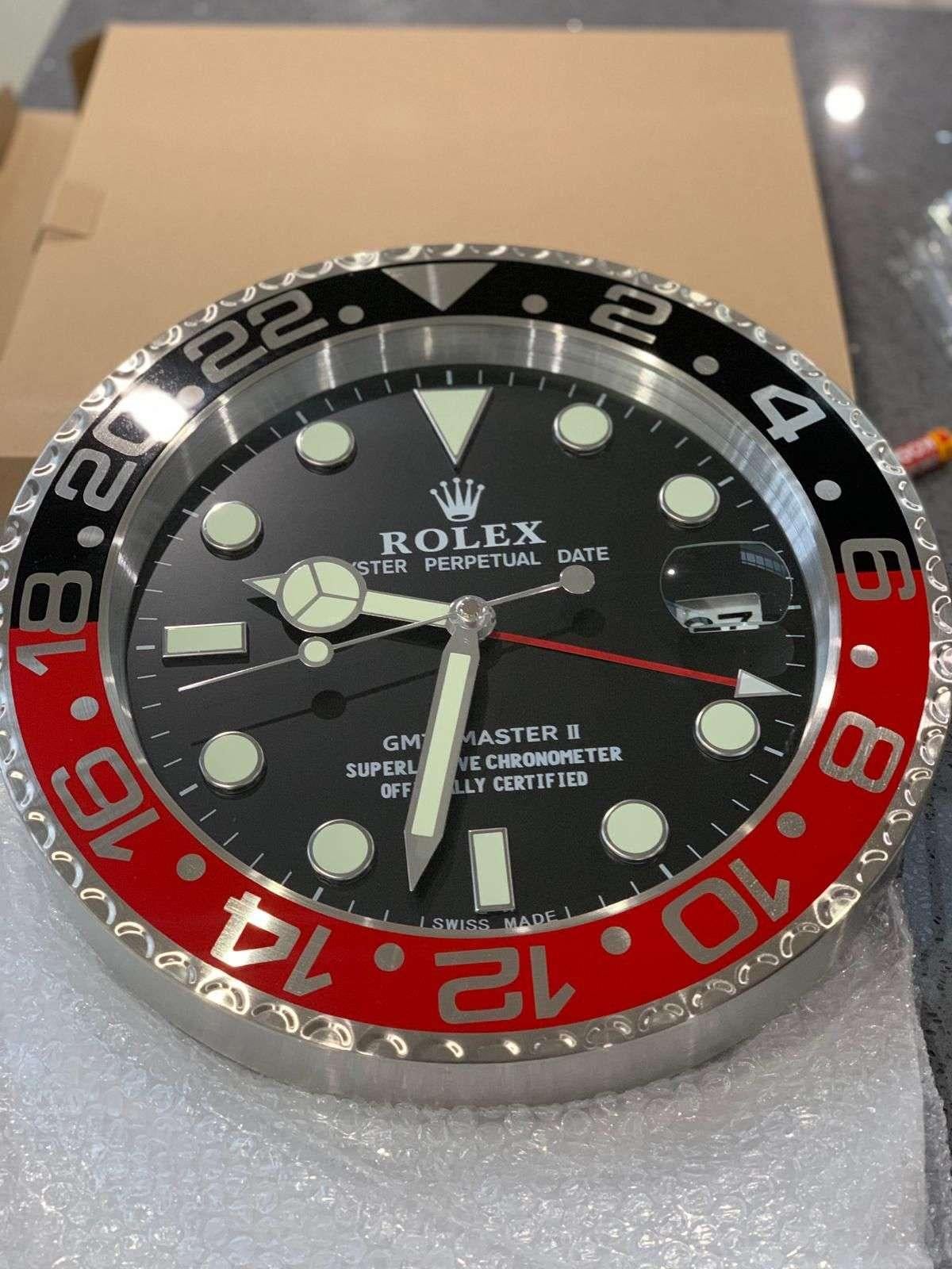 ROLEX Officially Certified Oyster Perpetual Black Red GMT Master II Wall Clock 
Good condition, working.
Free international shipping.