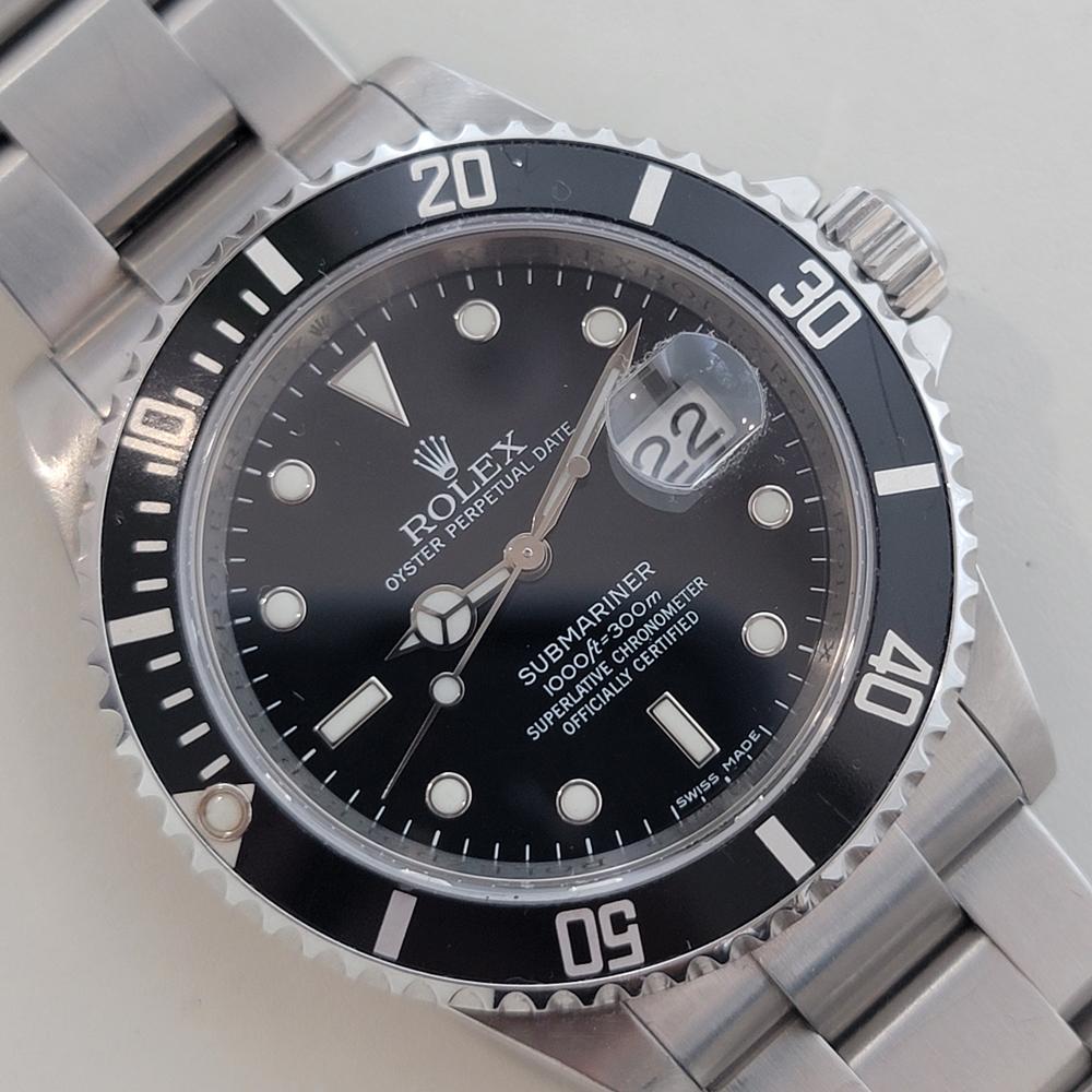 Rolex Oyster Date 16610T Submariner Mens 40mm 2000s Automatic All Original RA686 In Excellent Condition For Sale In Beverly Hills, CA