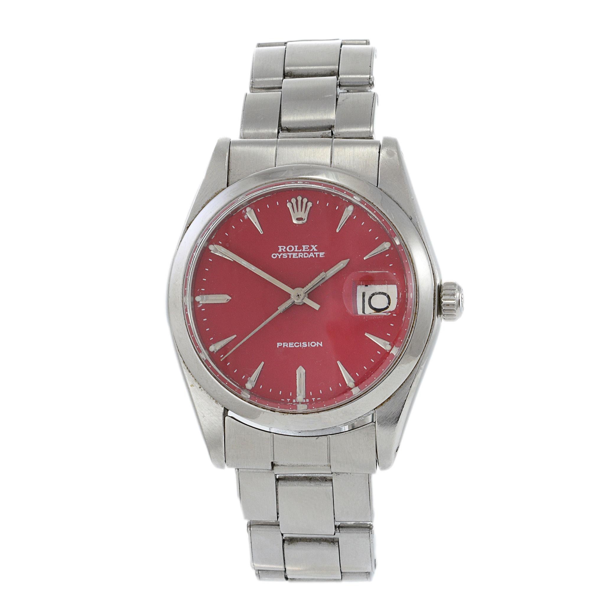 This vintage Rolex Oysterdate reference 6694 is from 1978 and remains a timeless classic suitable for both men and women. It features an manual wind movement, ensuring reliable timekeeping. The 34mm stainless steel case with a smooth bezel and