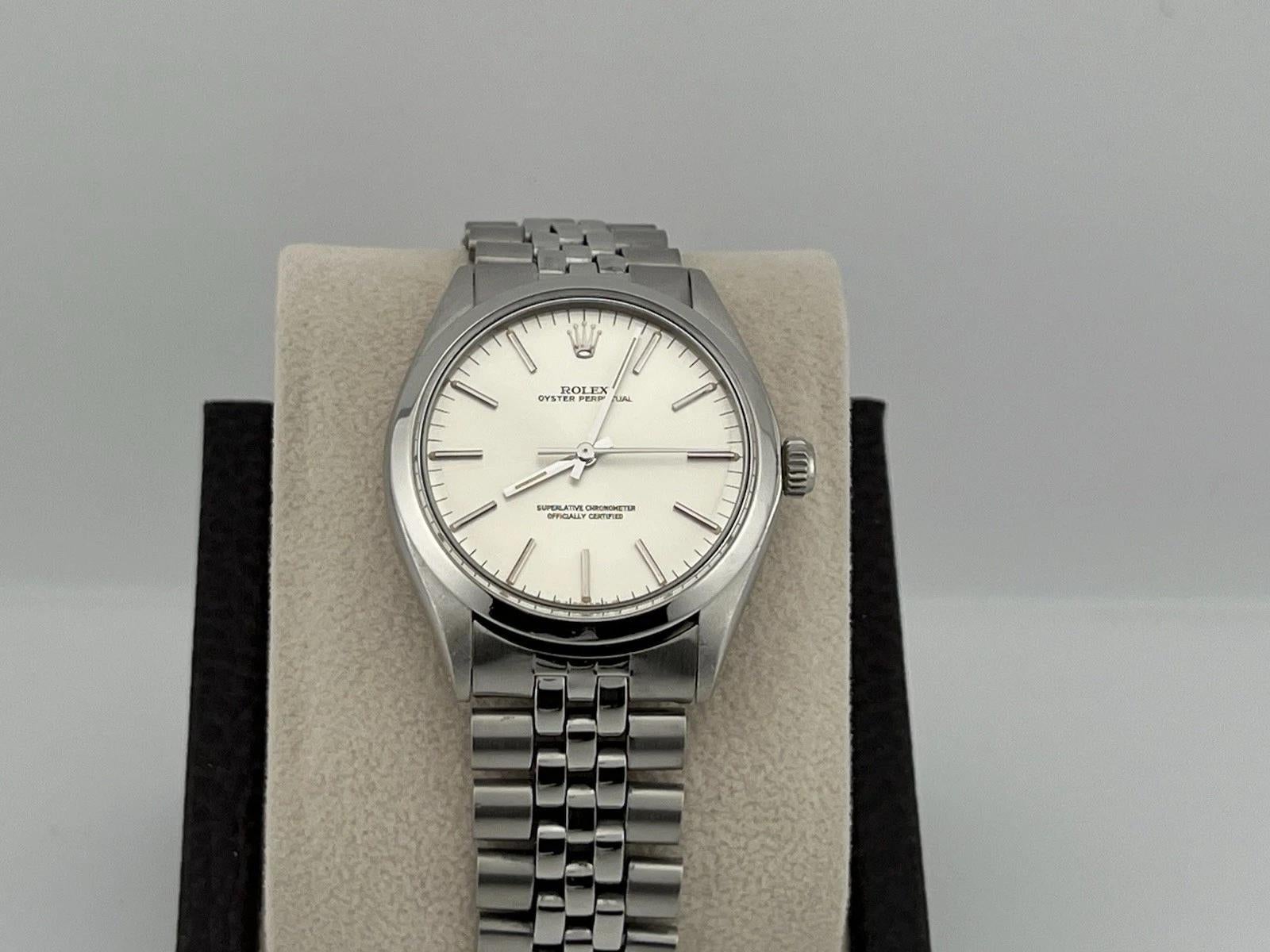 Número de estilo: 1002



De serie: 412****



Año: 1976

 

Model No: Rolex Oyster Perpetual

 

Material de la caja: Acero inoxidable

 

Pulsera: Acero inoxidable Jubilee

  

Bisel: Acero inoxidable

  

Esfera: Plateada

 

Cristal: Acrílico


