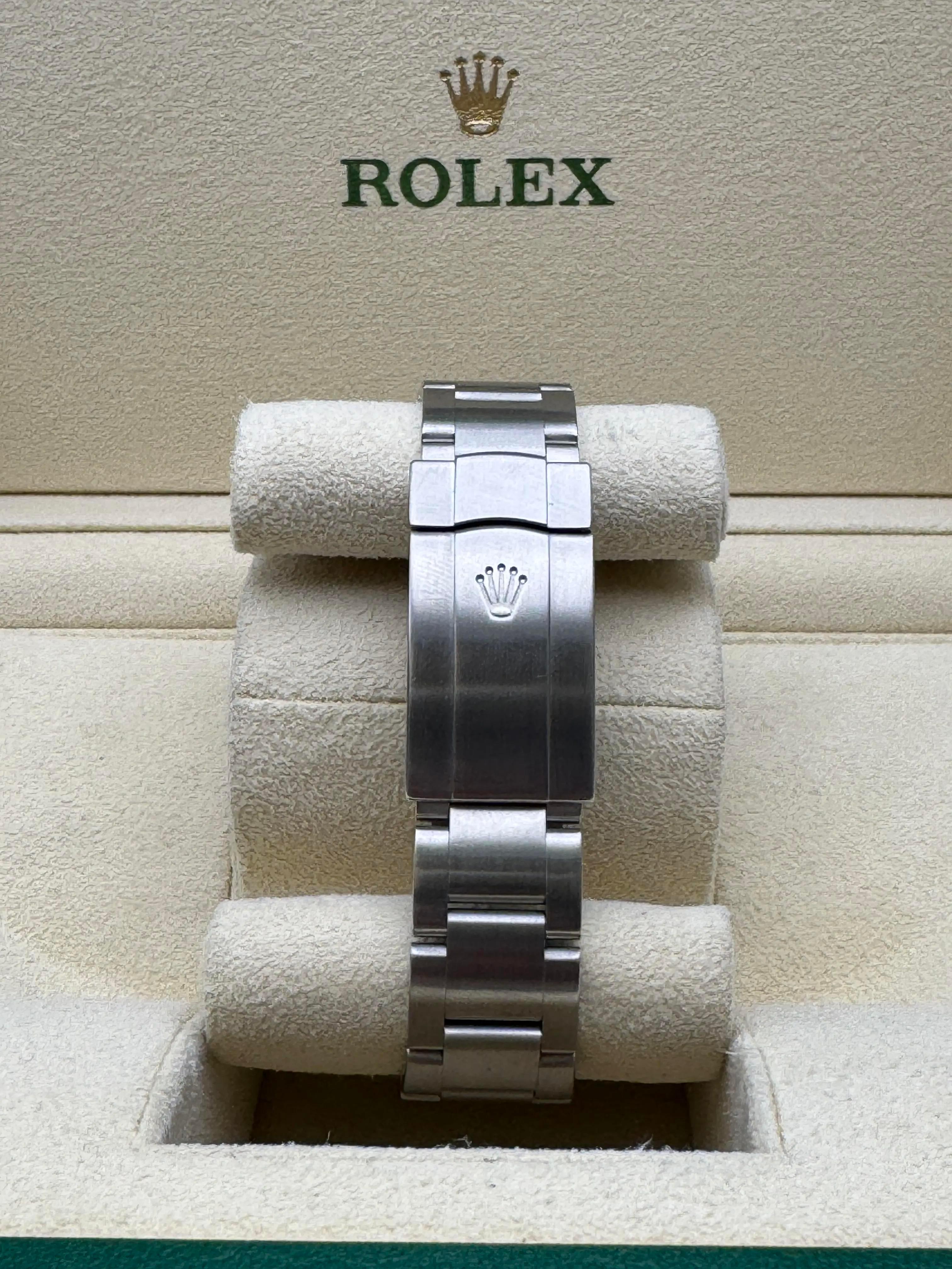 Rolex Oyster Perpetual 114300 39mm Custom Türkis Zifferblatt Box Papiere 124300 Stil im Angebot 3