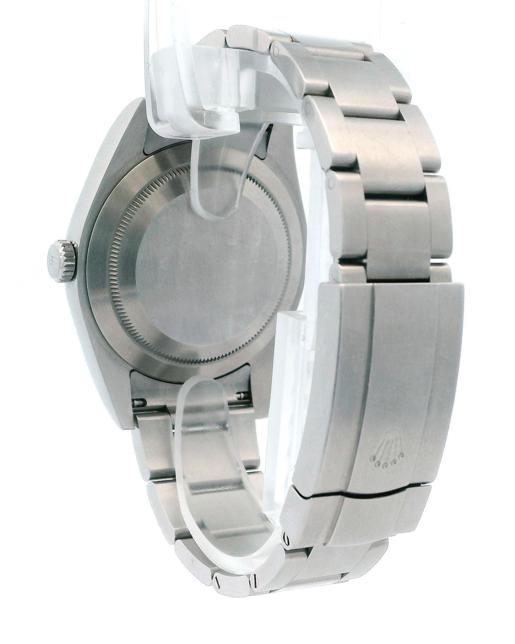 Rolex Oyster Perpetual 114300 quadrante rosso uva con scatola e documenti in vendita 1