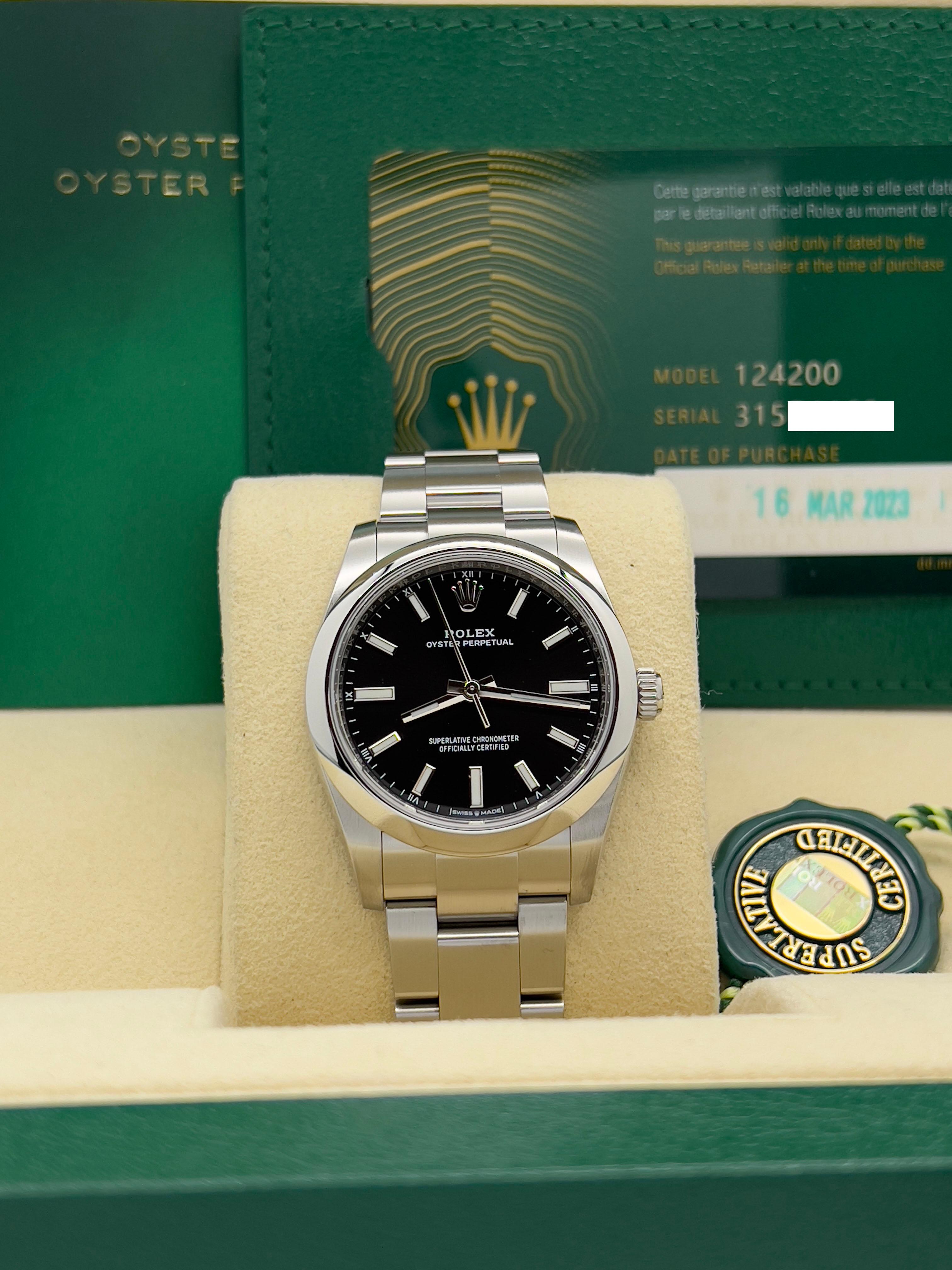 Rolex Oyster Perpetual 124200 34mm Schwarzes Zifferblatt aus Edelstahl im Zustand „Hervorragend“ in San Diego, CA