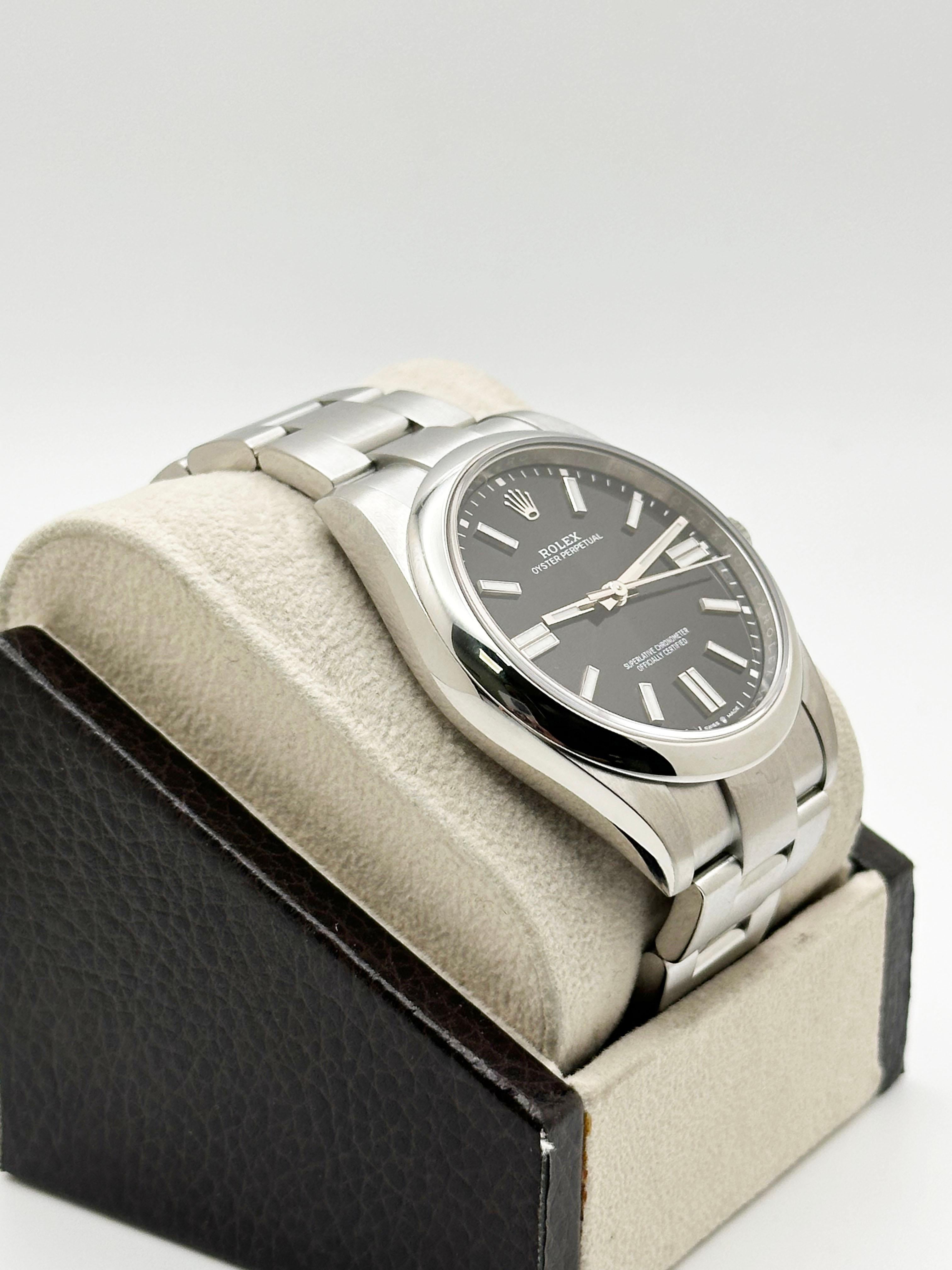 Rolex Oyster Perpetual 124300 41mm Cadran noir Acier inoxydable Boîte papier 2022 en vente 1